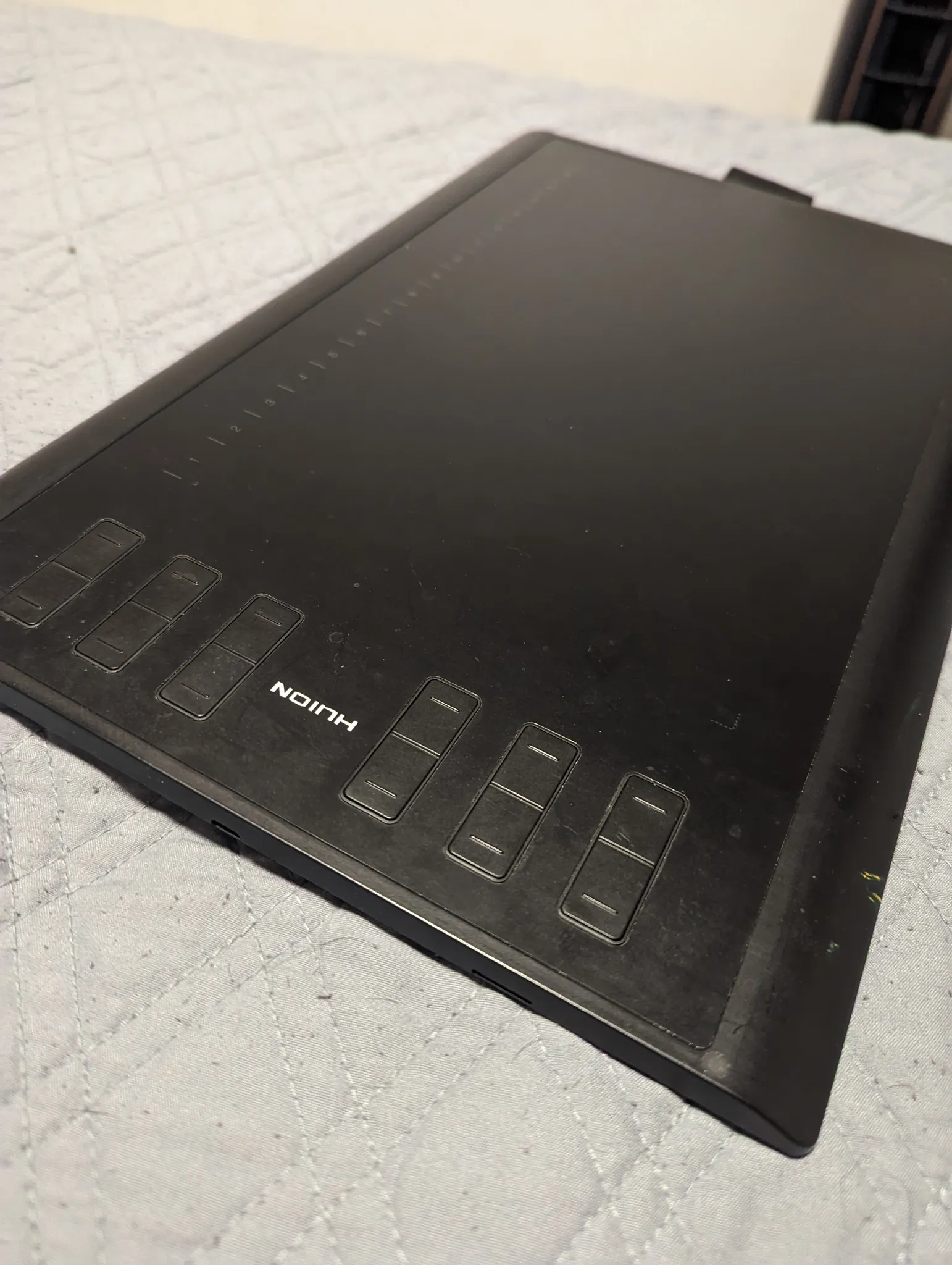 Huion drawing tablet photo 1