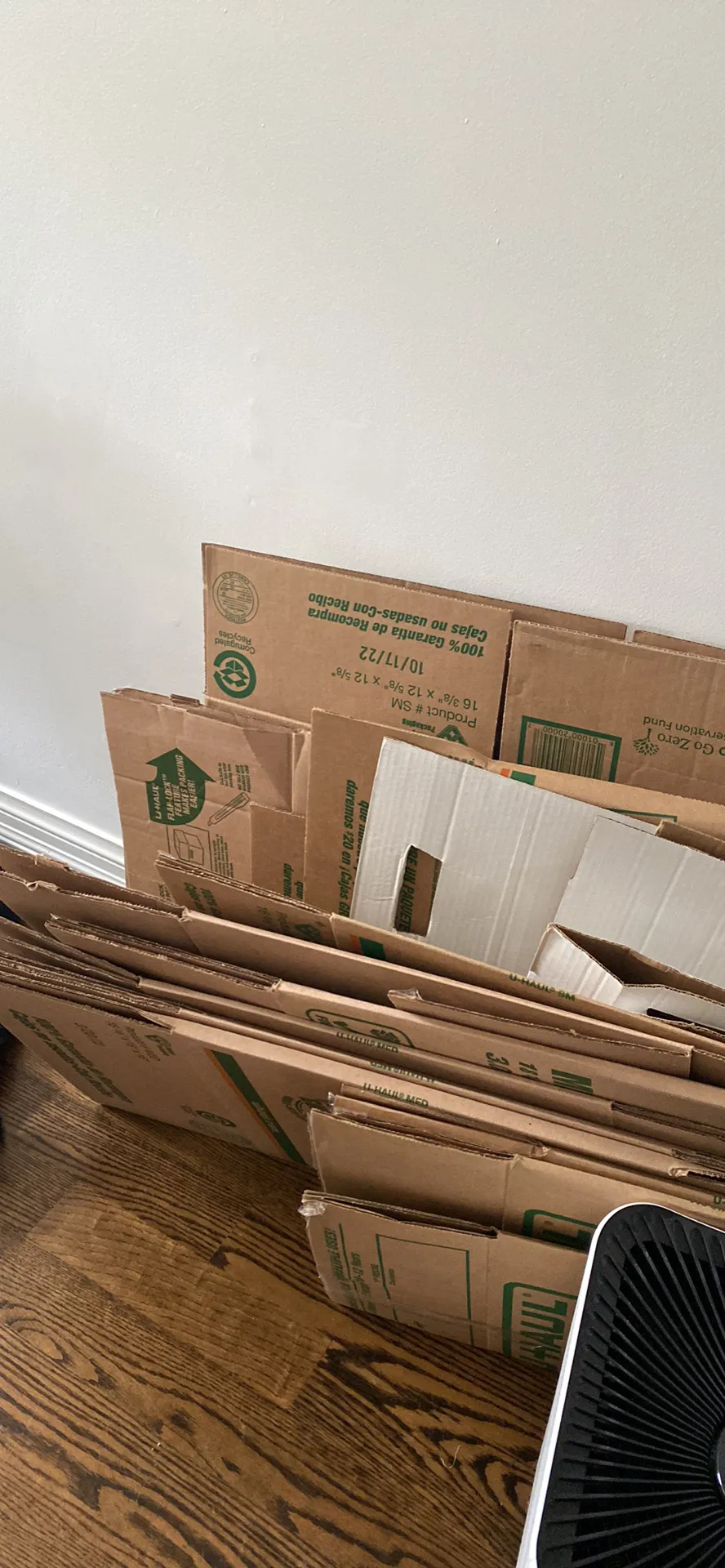 Moving boxes  photo 1