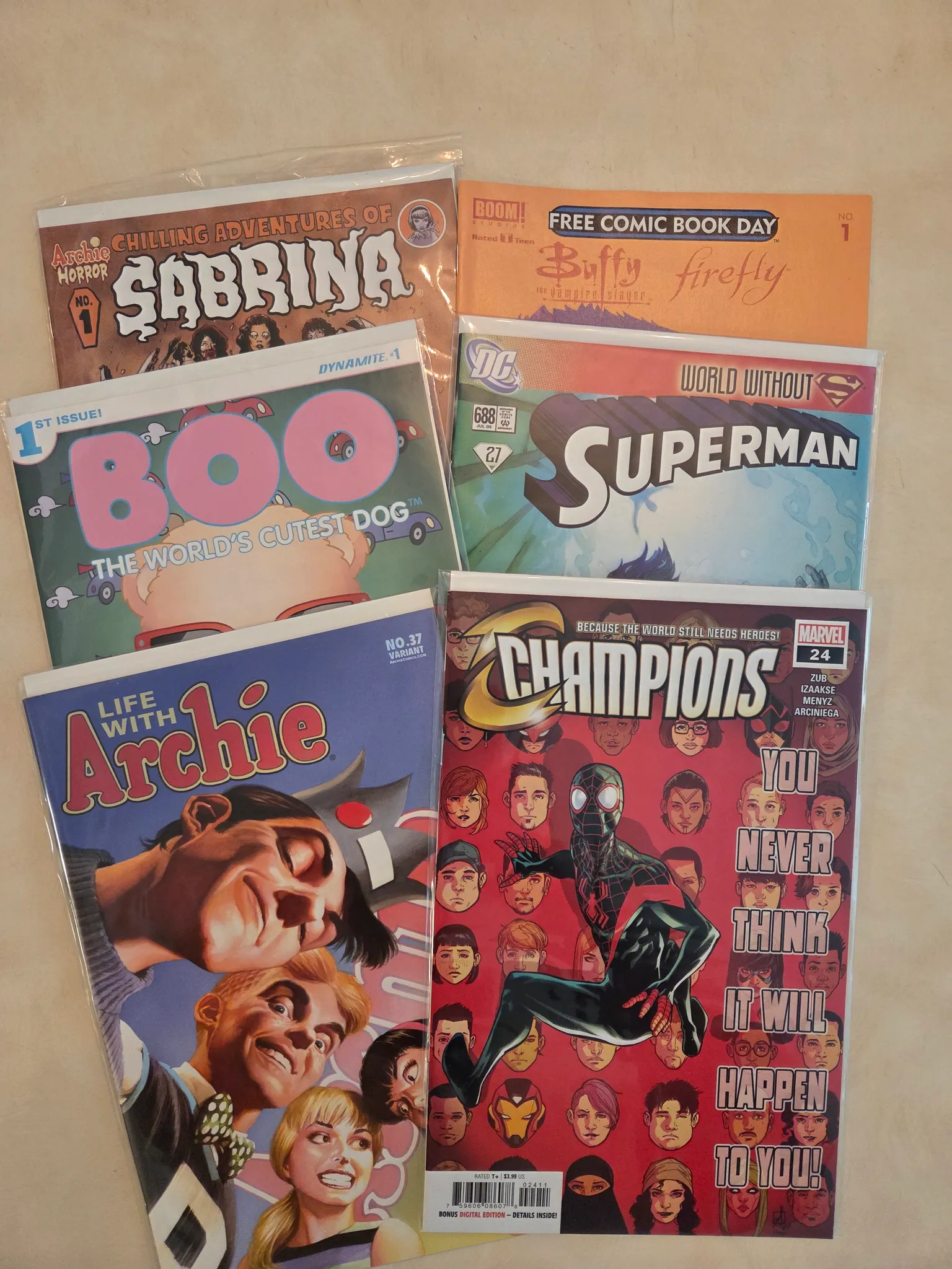 Comic Books Bundle photo 1
