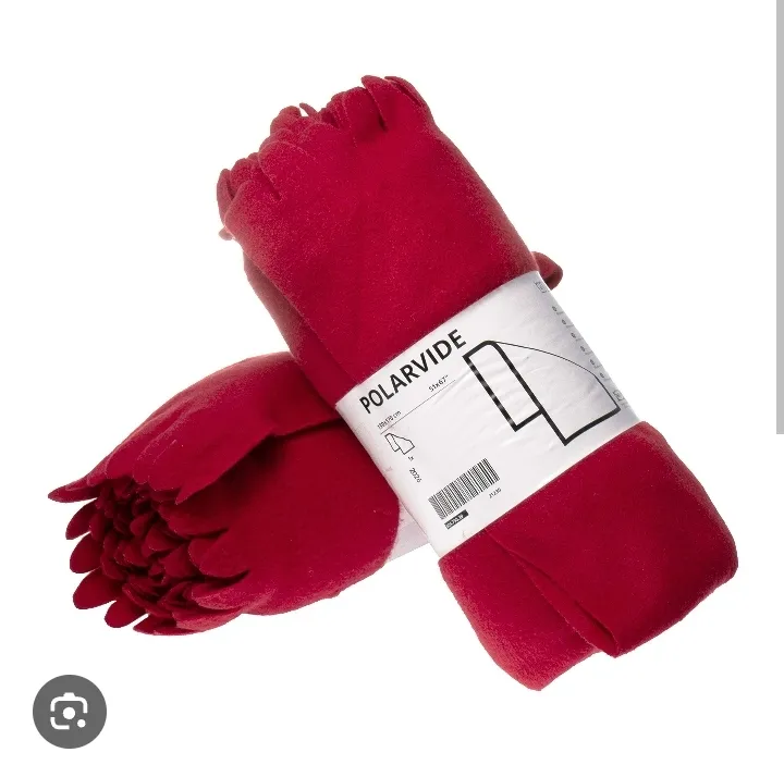 Brand new red blanket  photo 1