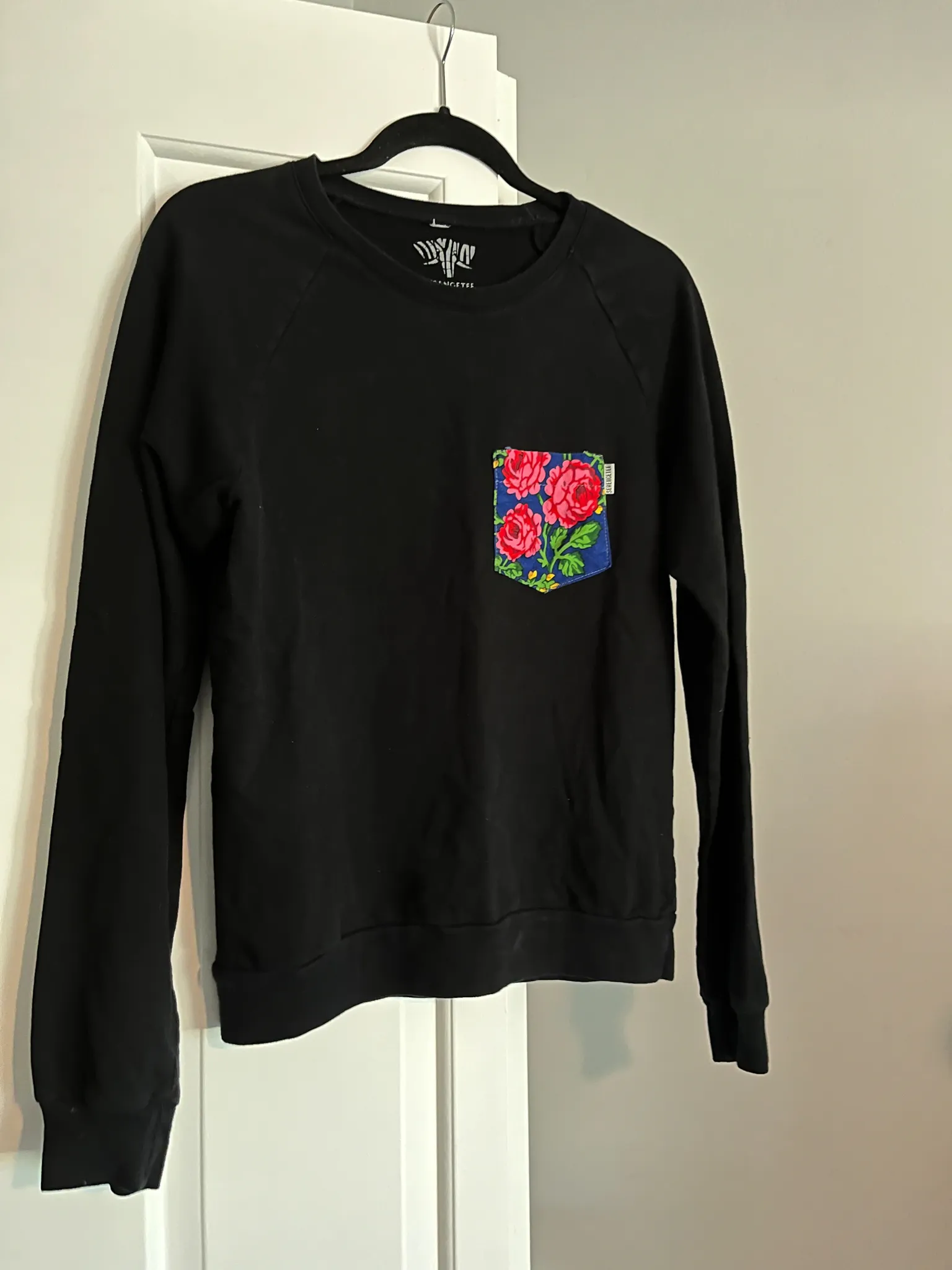 Serengetee Sweater photo 1