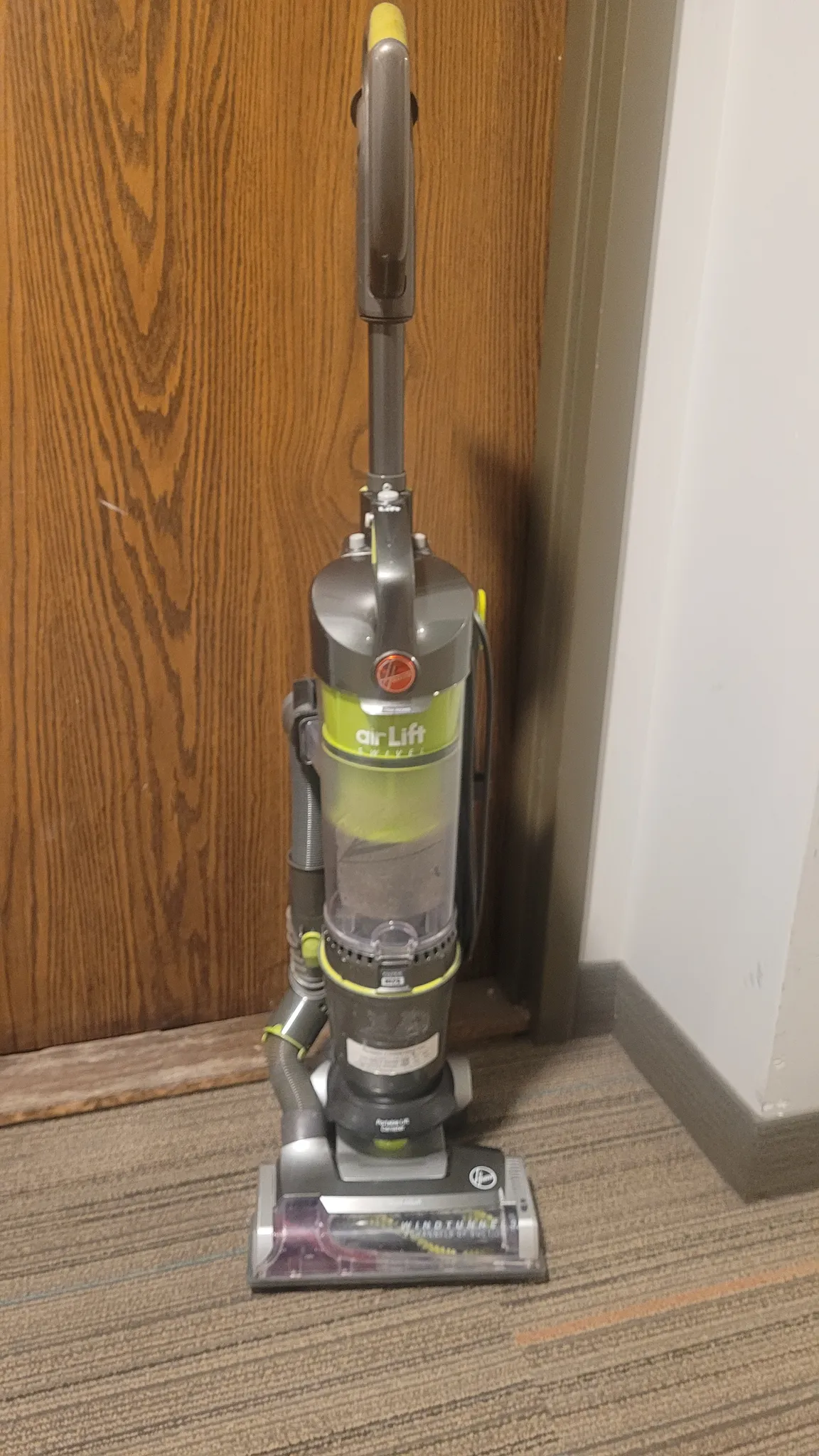 Compact Vacuum EUC photo 1