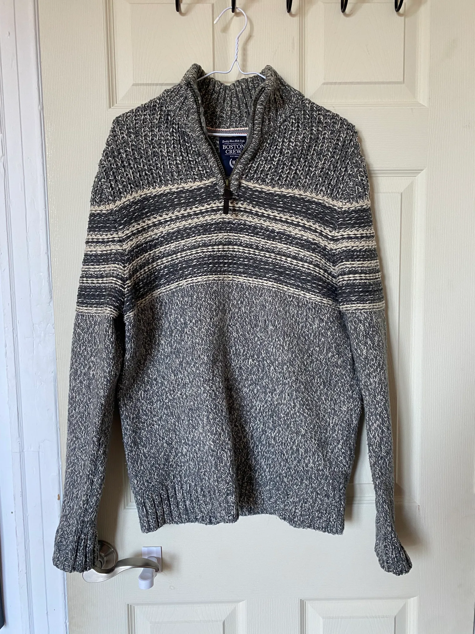Knitted Sweater/Pull Tricoté photo 1