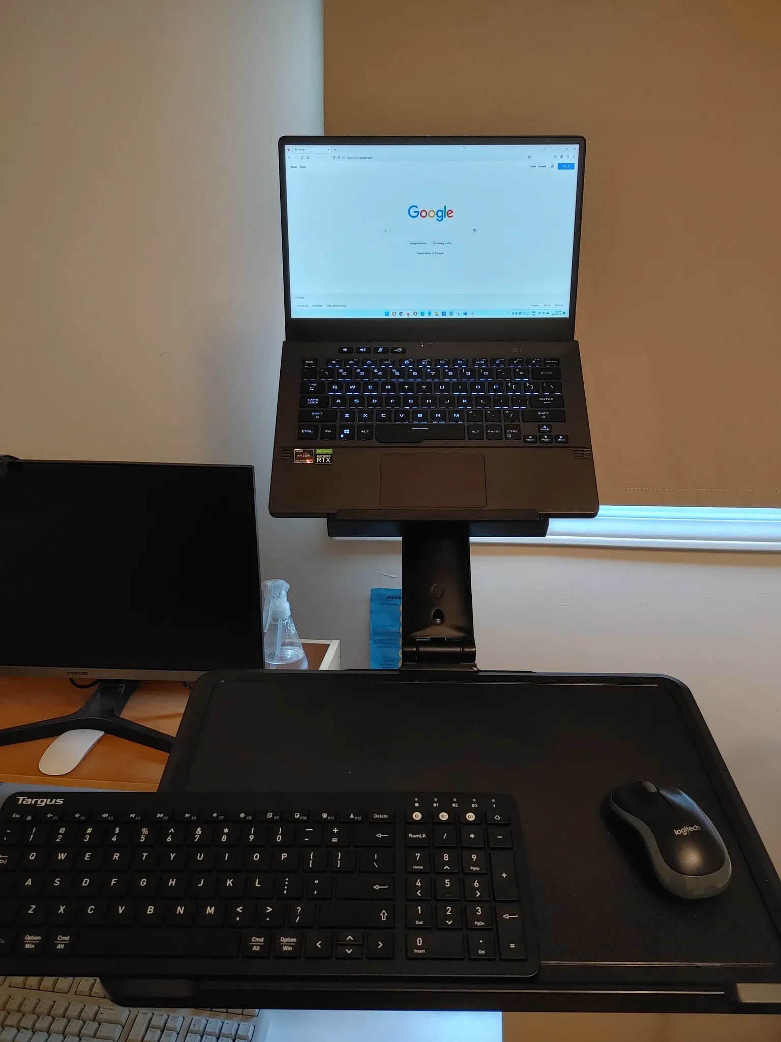 (Traded) Laptop Arm  photo 1