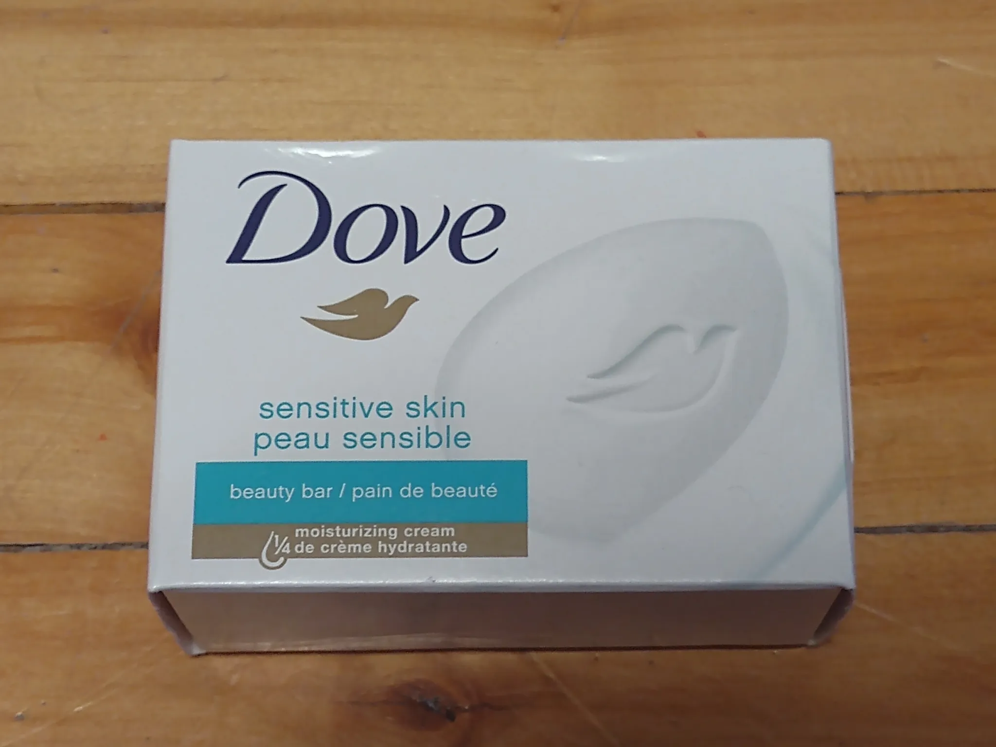 *TRADED* DOVE (sensitive skin) - 90g / 3.17 oz photo 1