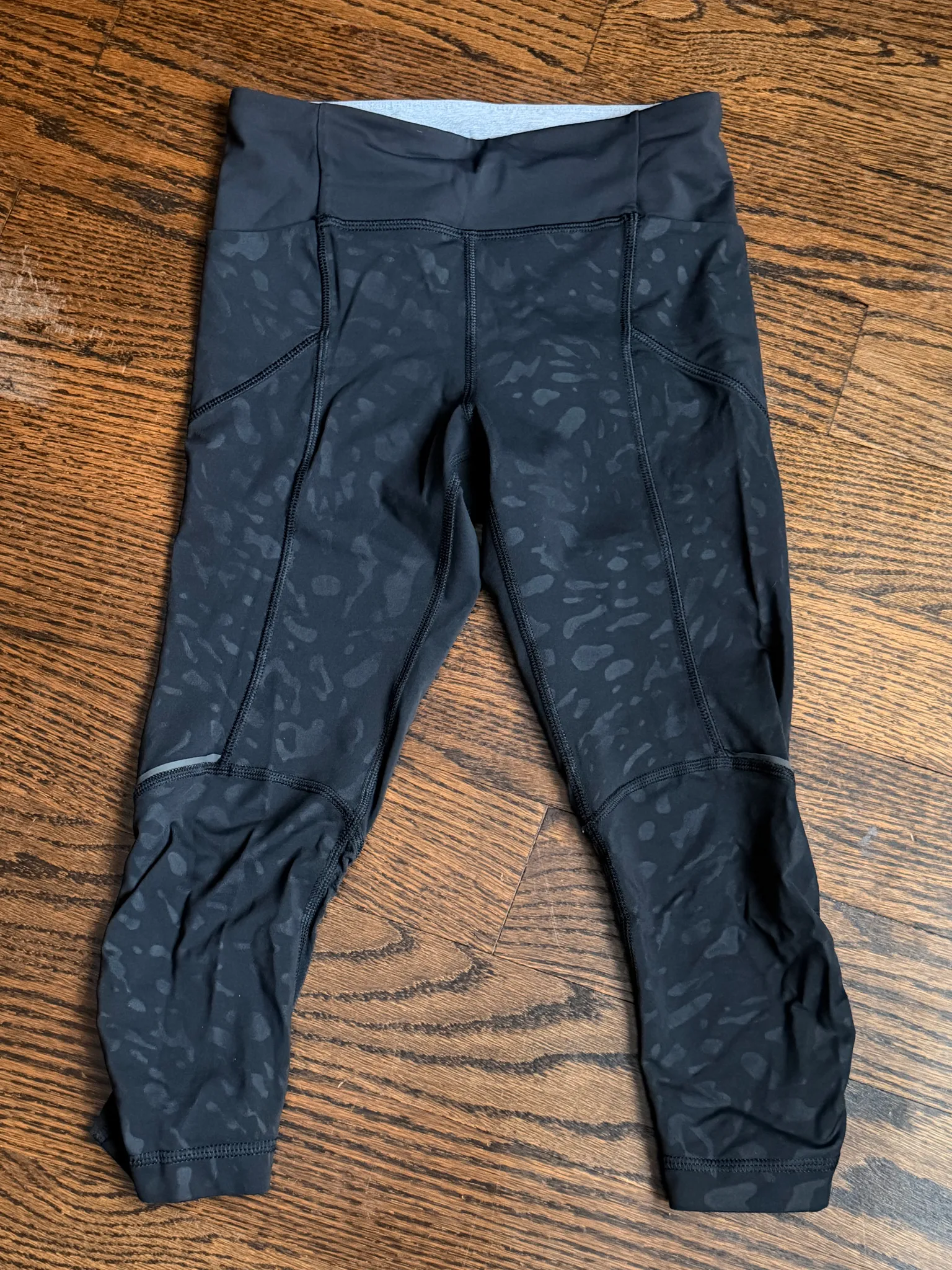 Lululemon capri leggings size 2 photo 1