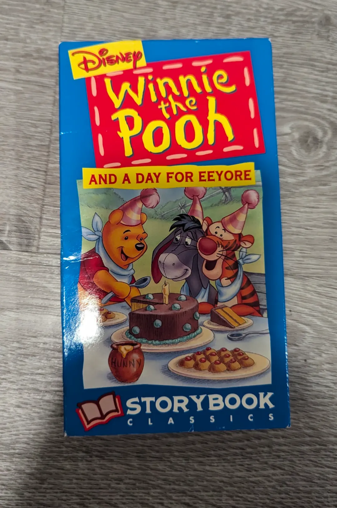 Disney Winnie the Pooh VHS Tape Movie photo 1