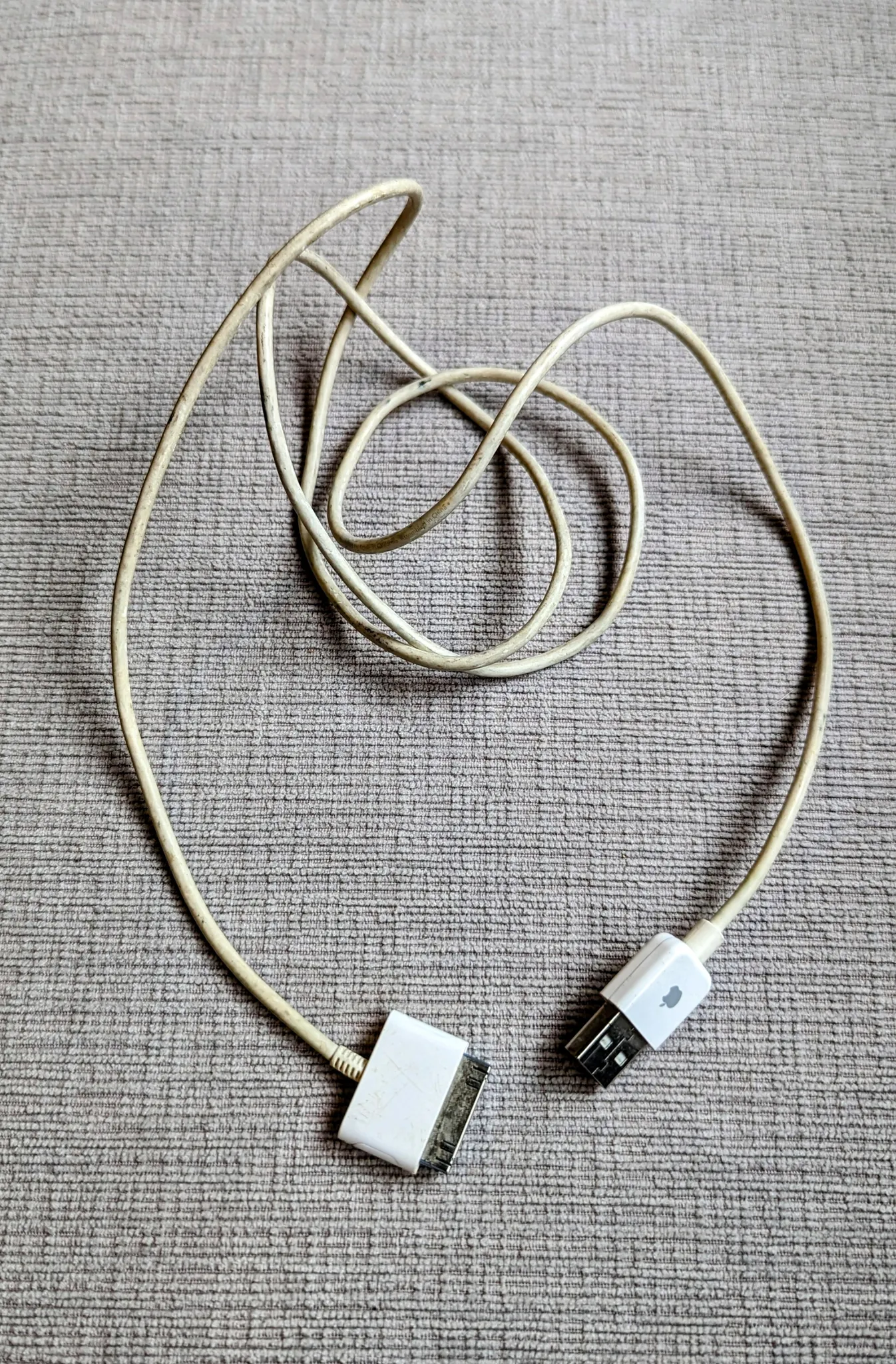 Apple Cable (Cord) photo 1