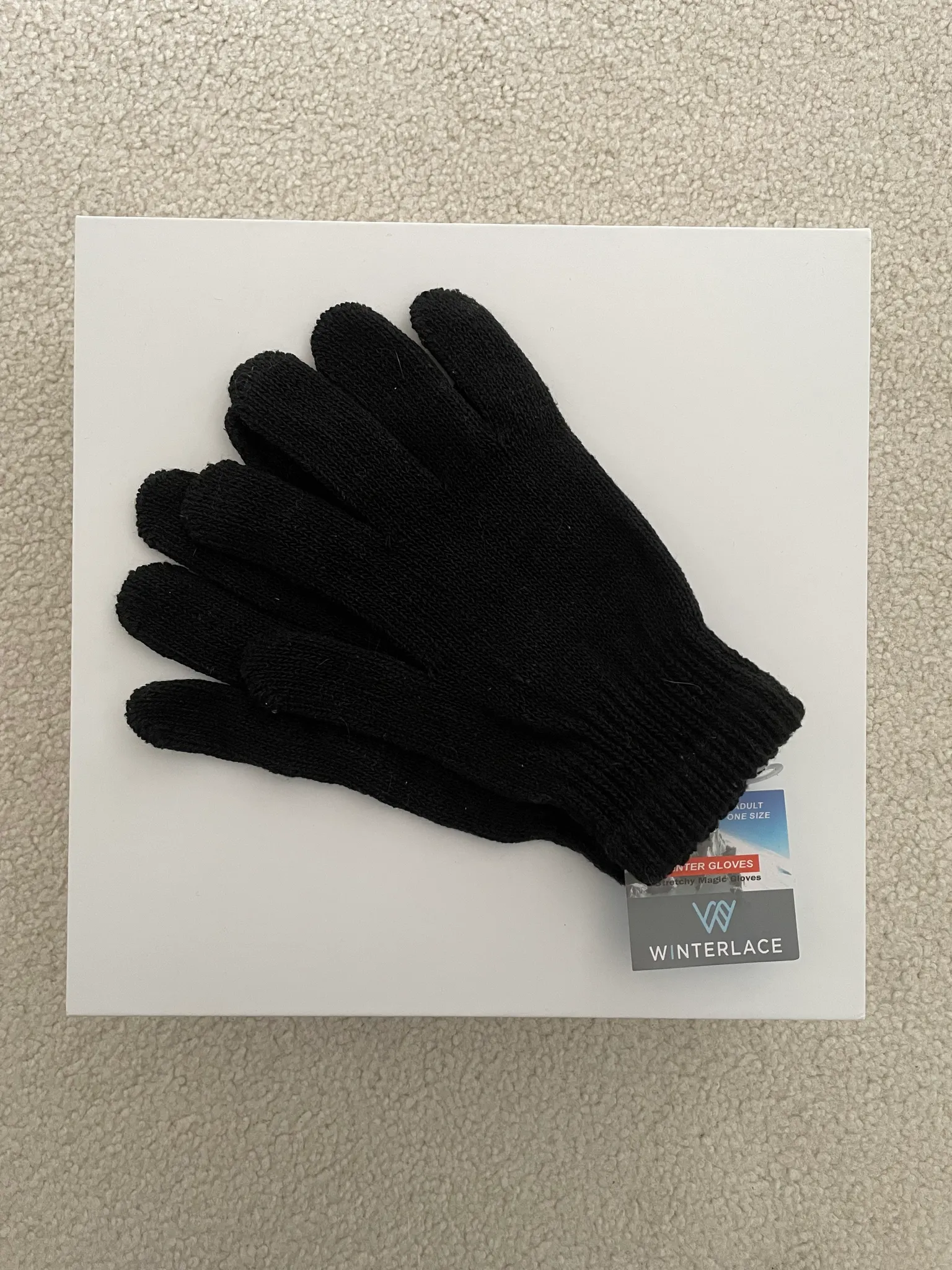 BNWT mittens  photo 1