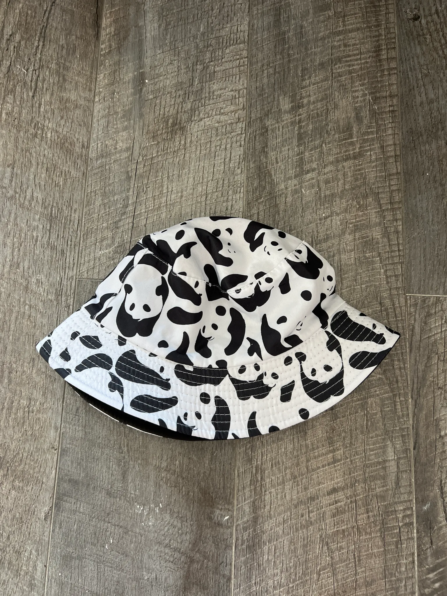 Bucket hat photo 1