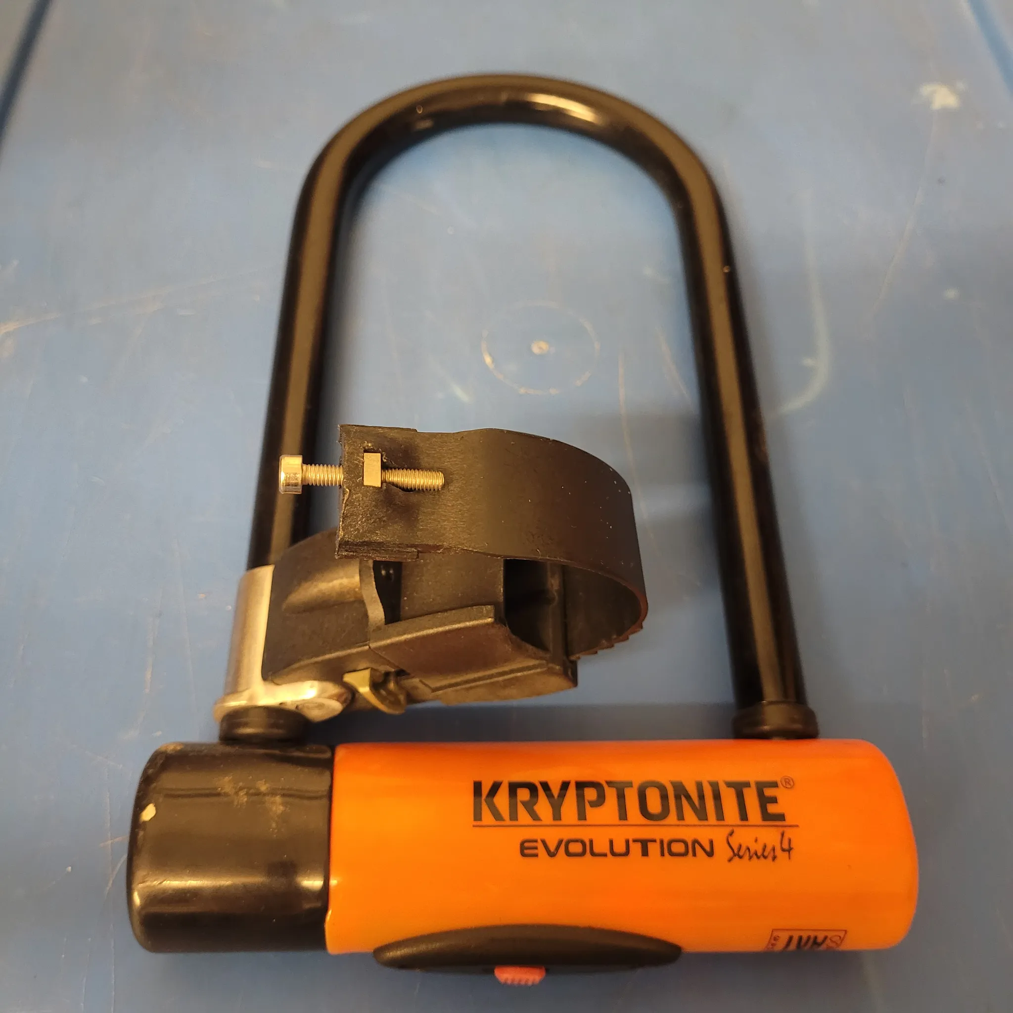 Bike lock photo 1