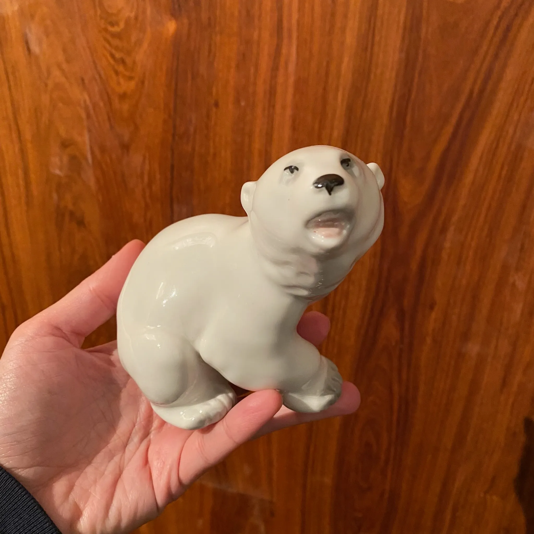 Lomonosov white porcelain Polar Bear figurine photo 1