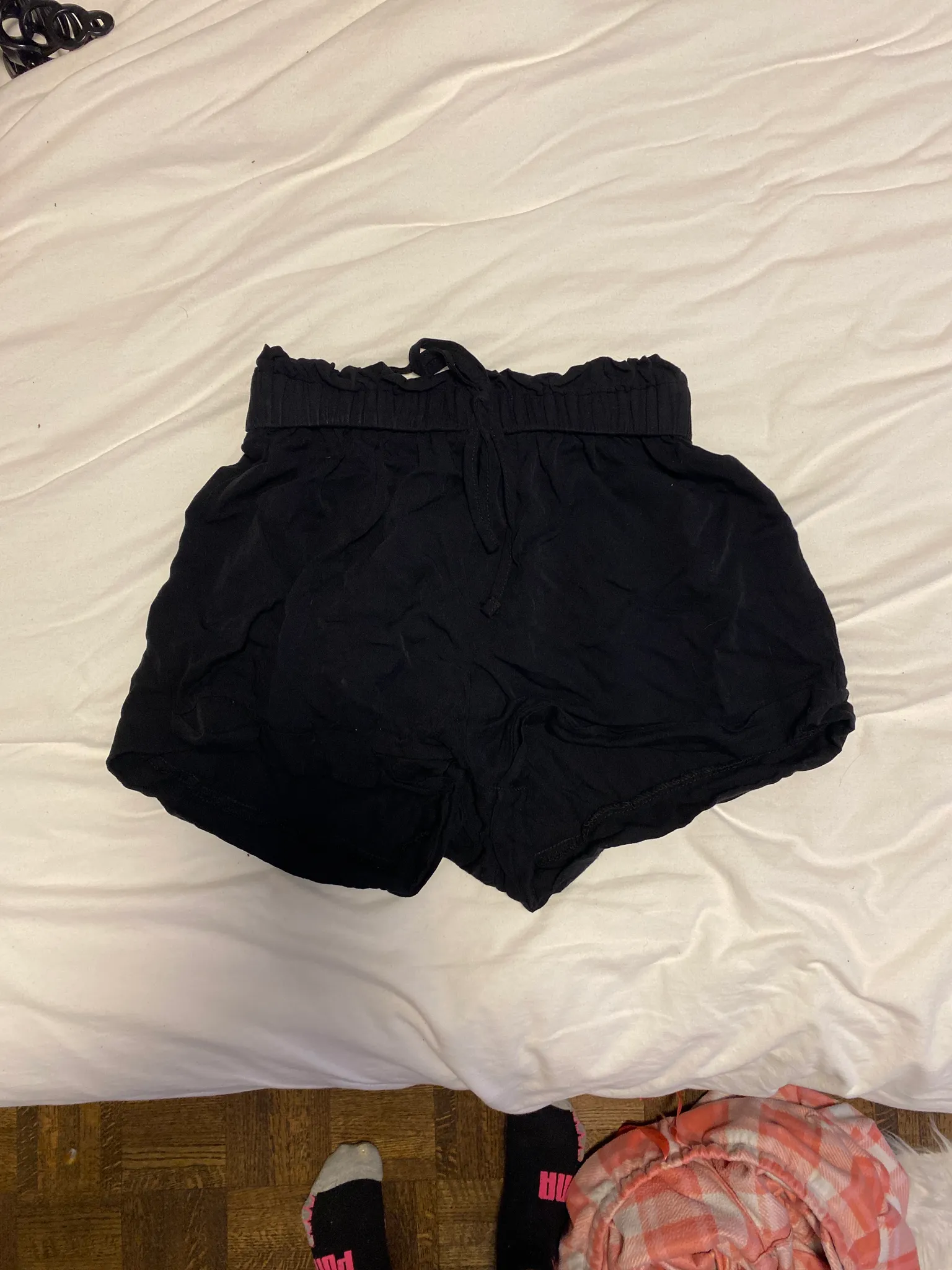 Black shorts photo 1