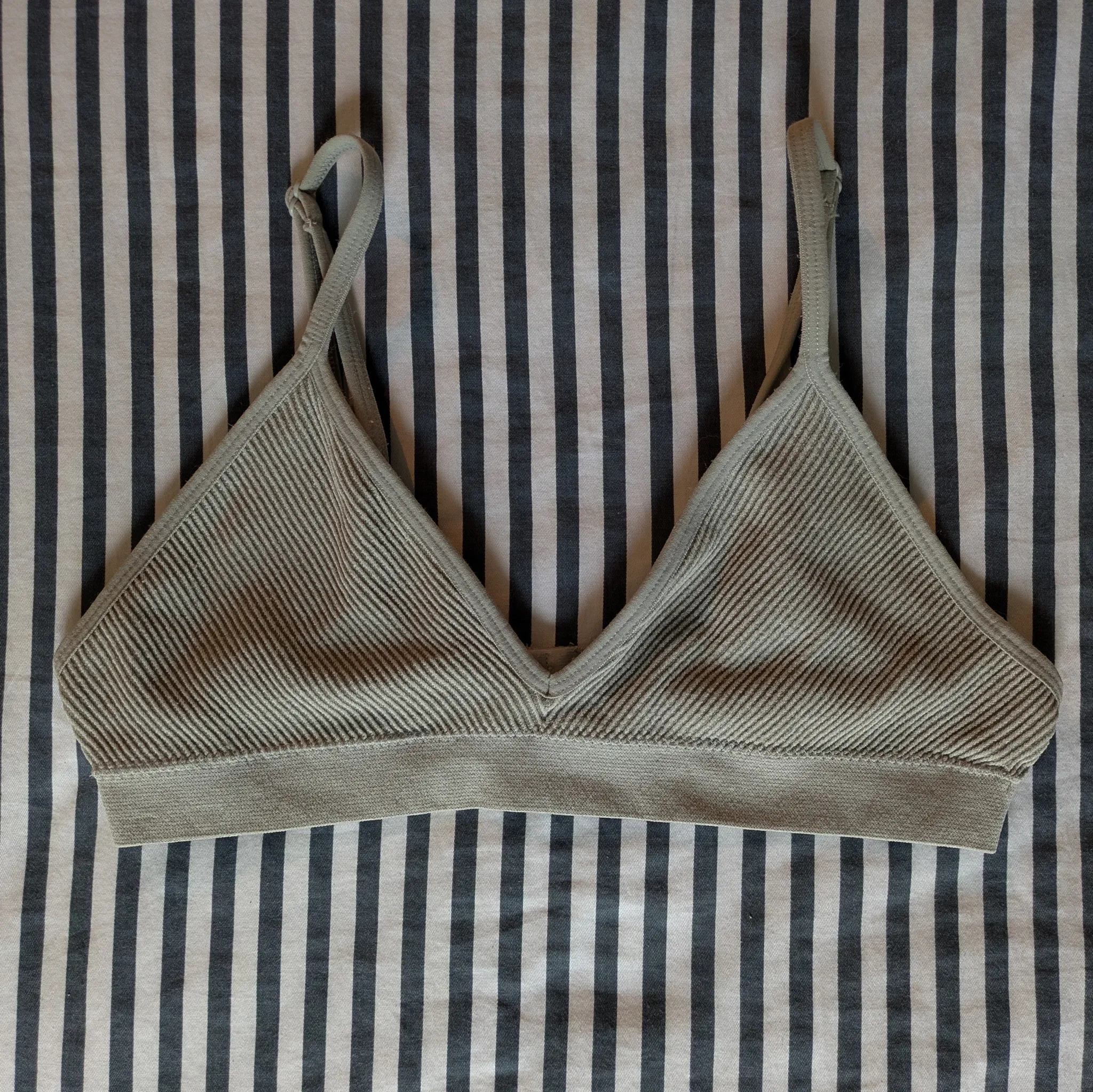 Primark bralette - szS photo 1