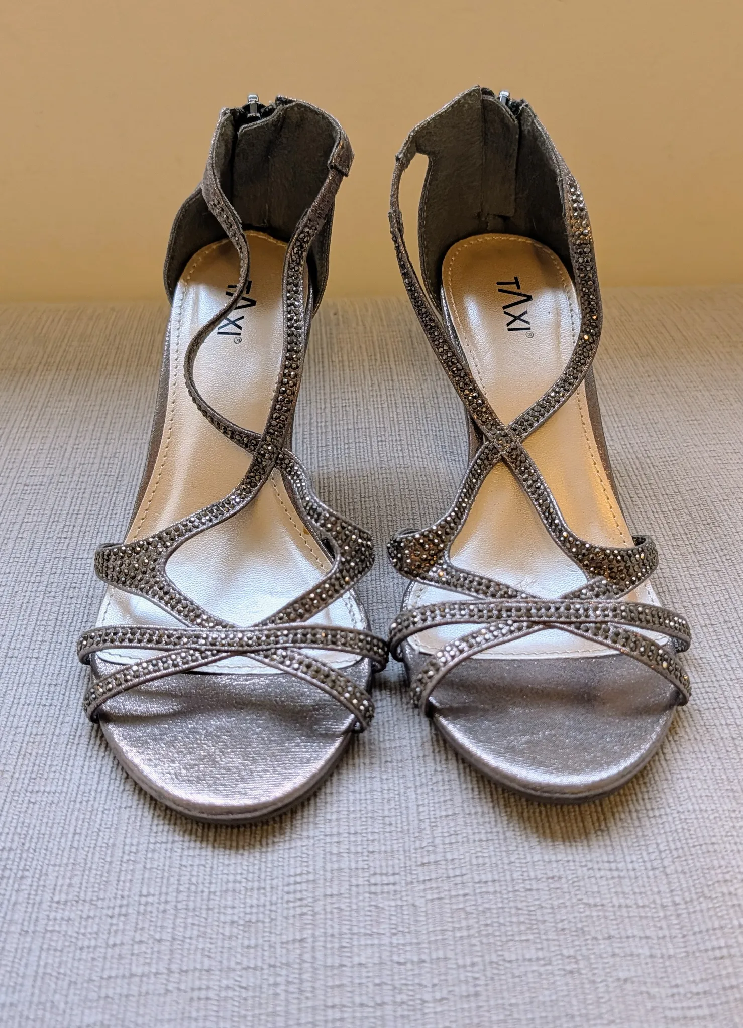 Brand New TAXI Silver Heeled Sandals - Women's Size 6 photo 1