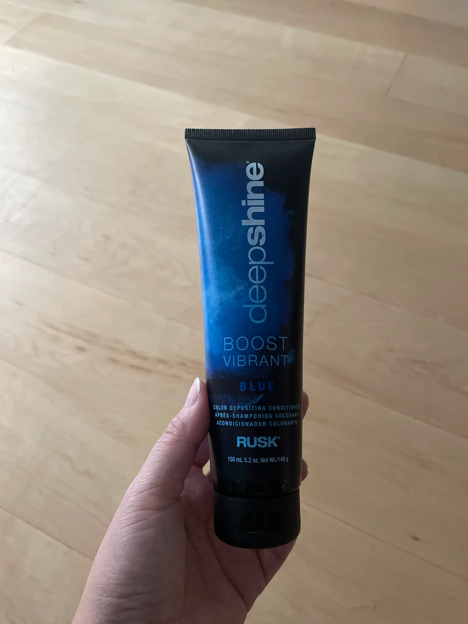 Blue color depositing conditioner photo 1