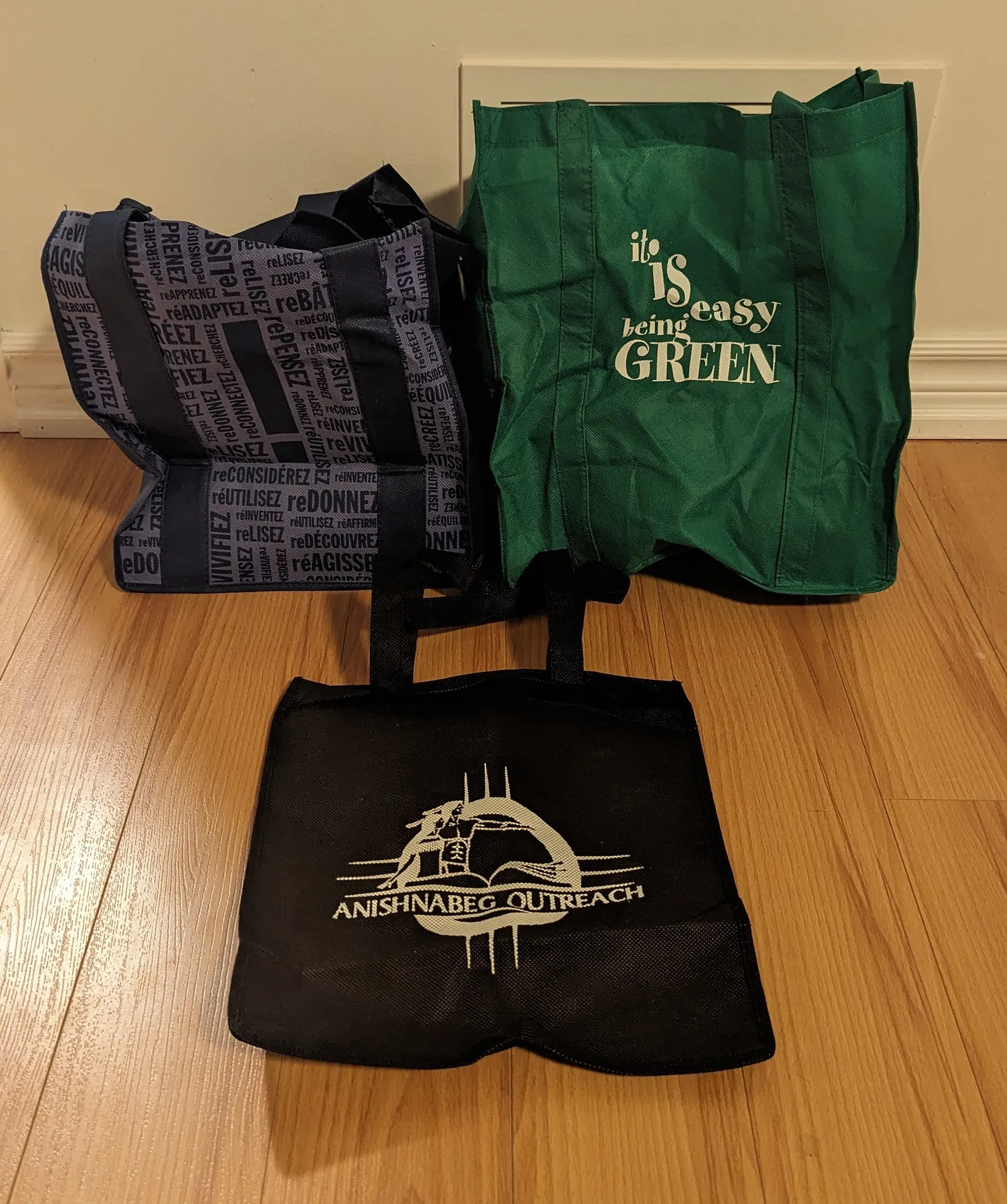 Tote bags (3) photo 1