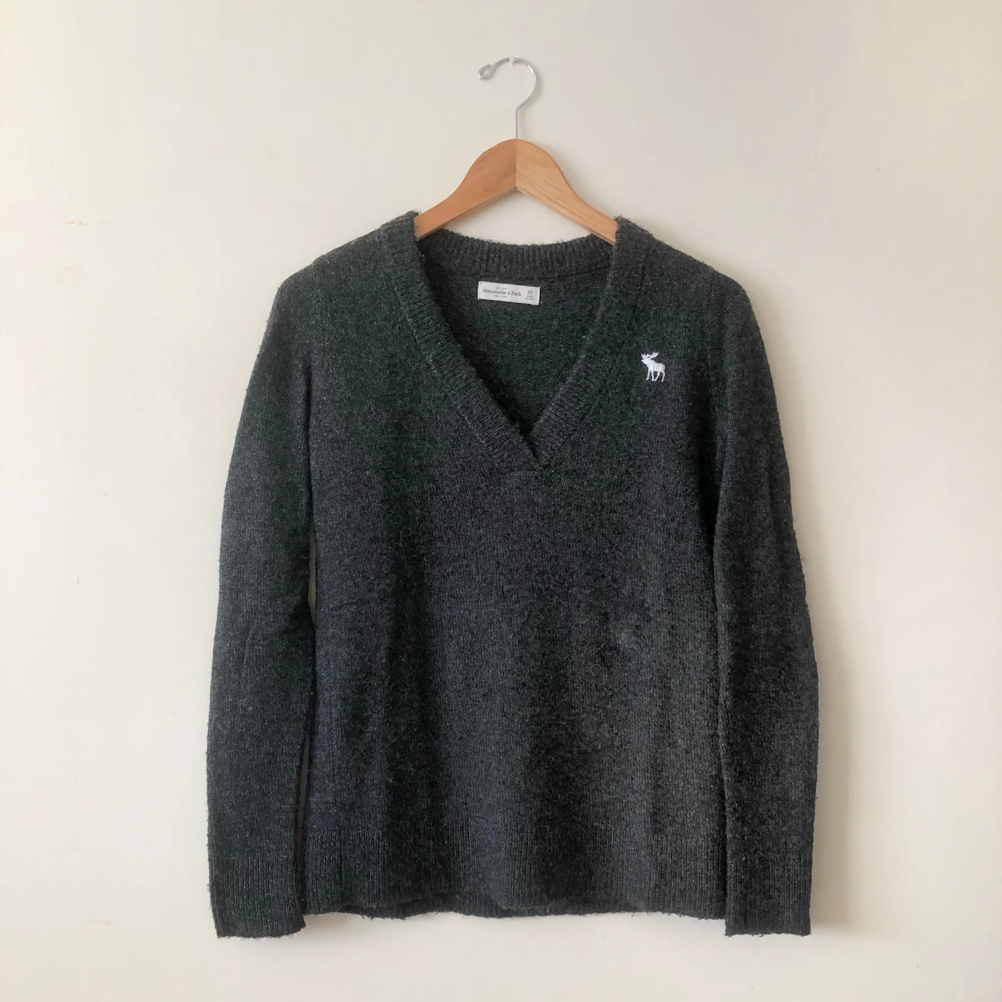 V-Neck Sweater Abercrombie  photo 1