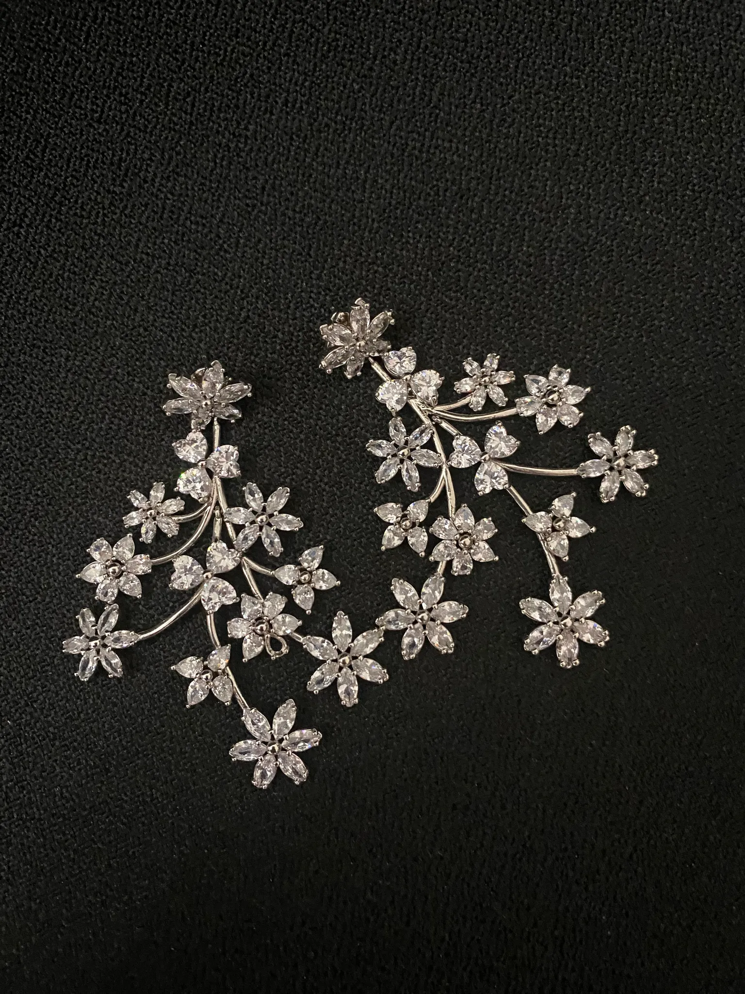 Floral Dangle Earrings photo 1