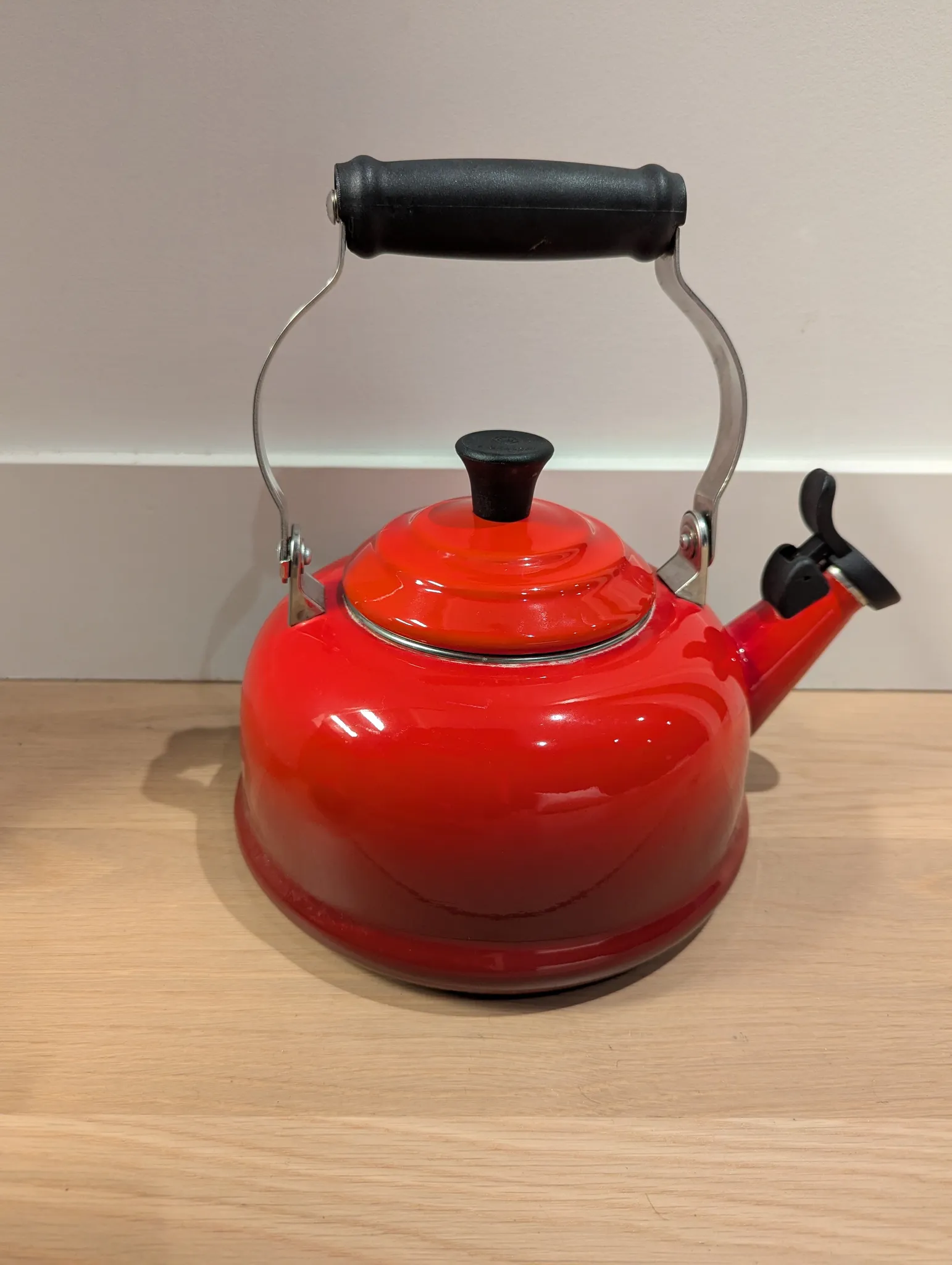Le Creuset Kettle.  photo 1