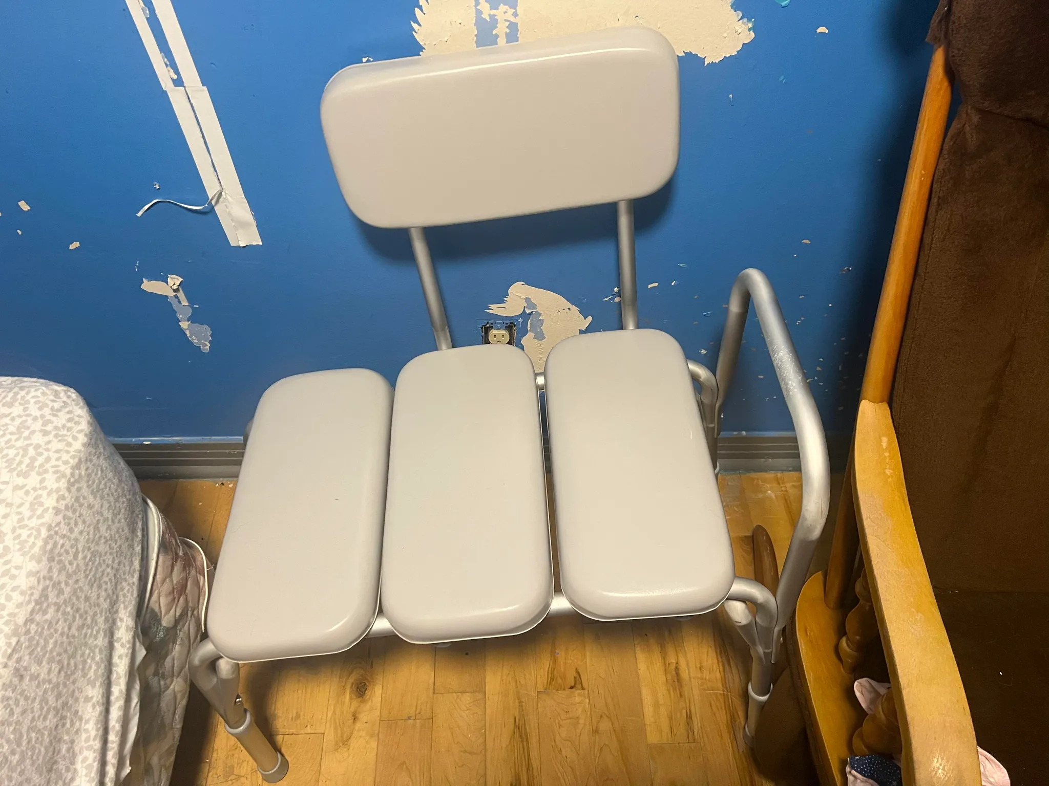 Bath transition chair photo 1