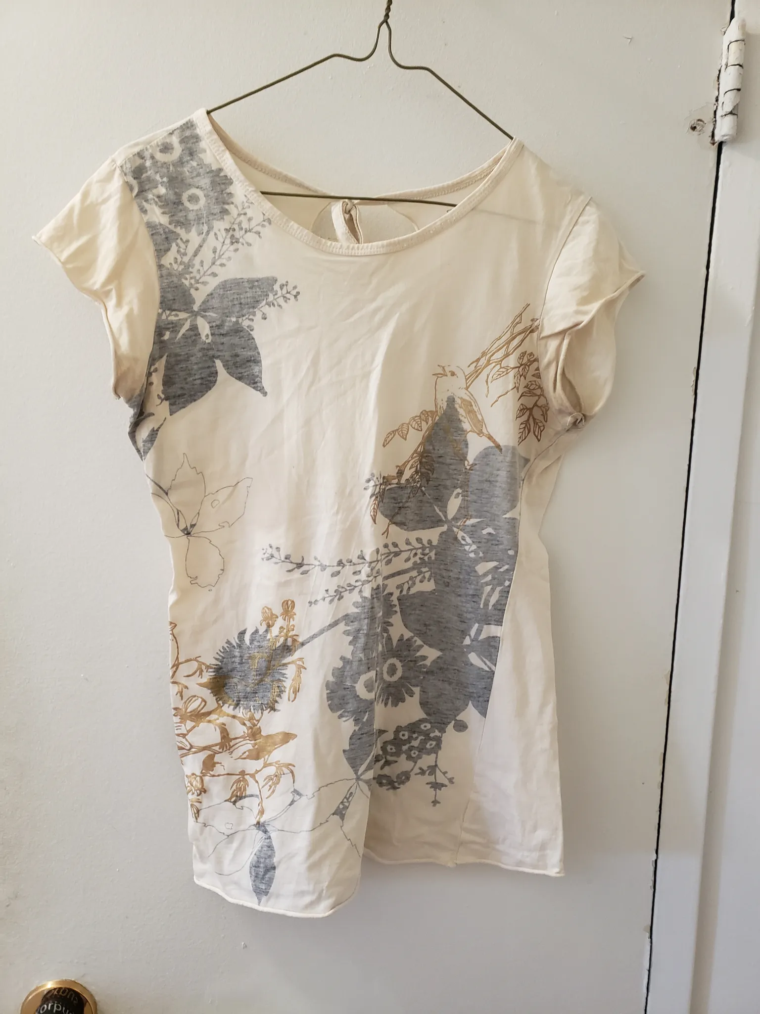 Patterned t shirt with neck tie photo 1
