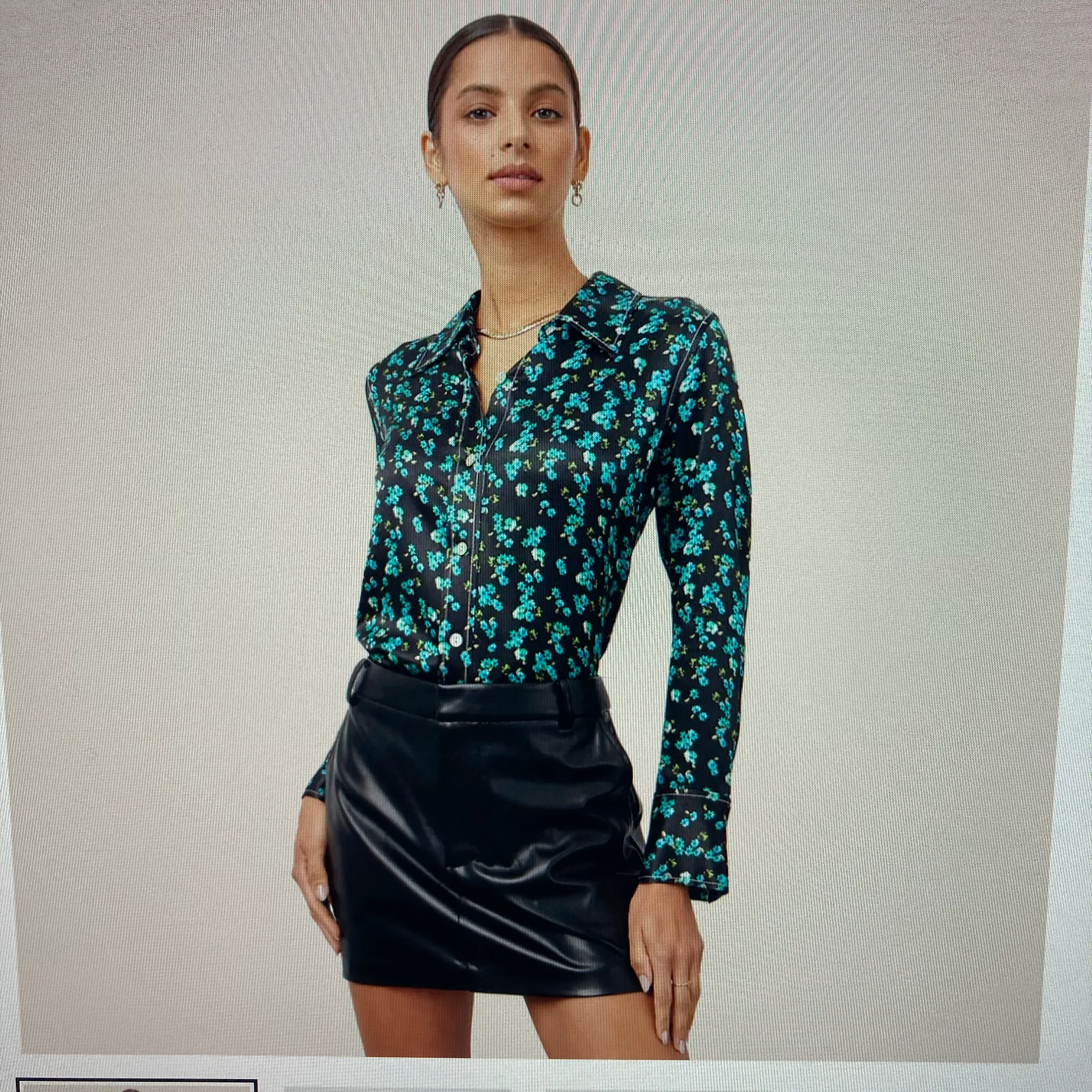 RAILS FLORAL BUTTON DOWN SHIRT SIZE Large photo 1