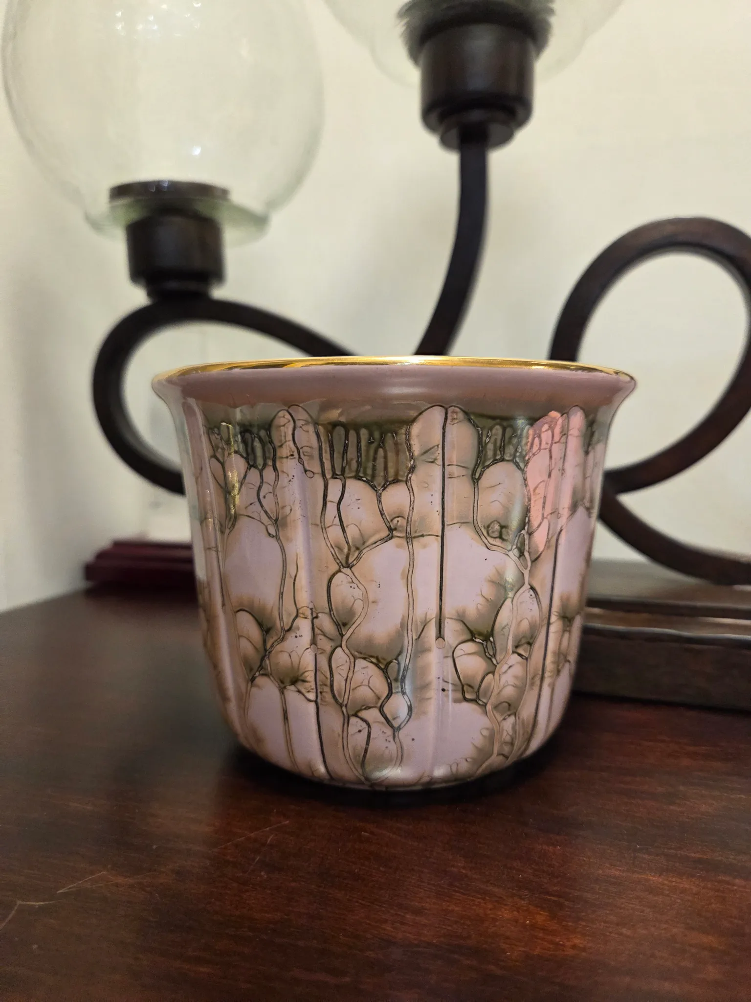 Holland planter  photo 1
