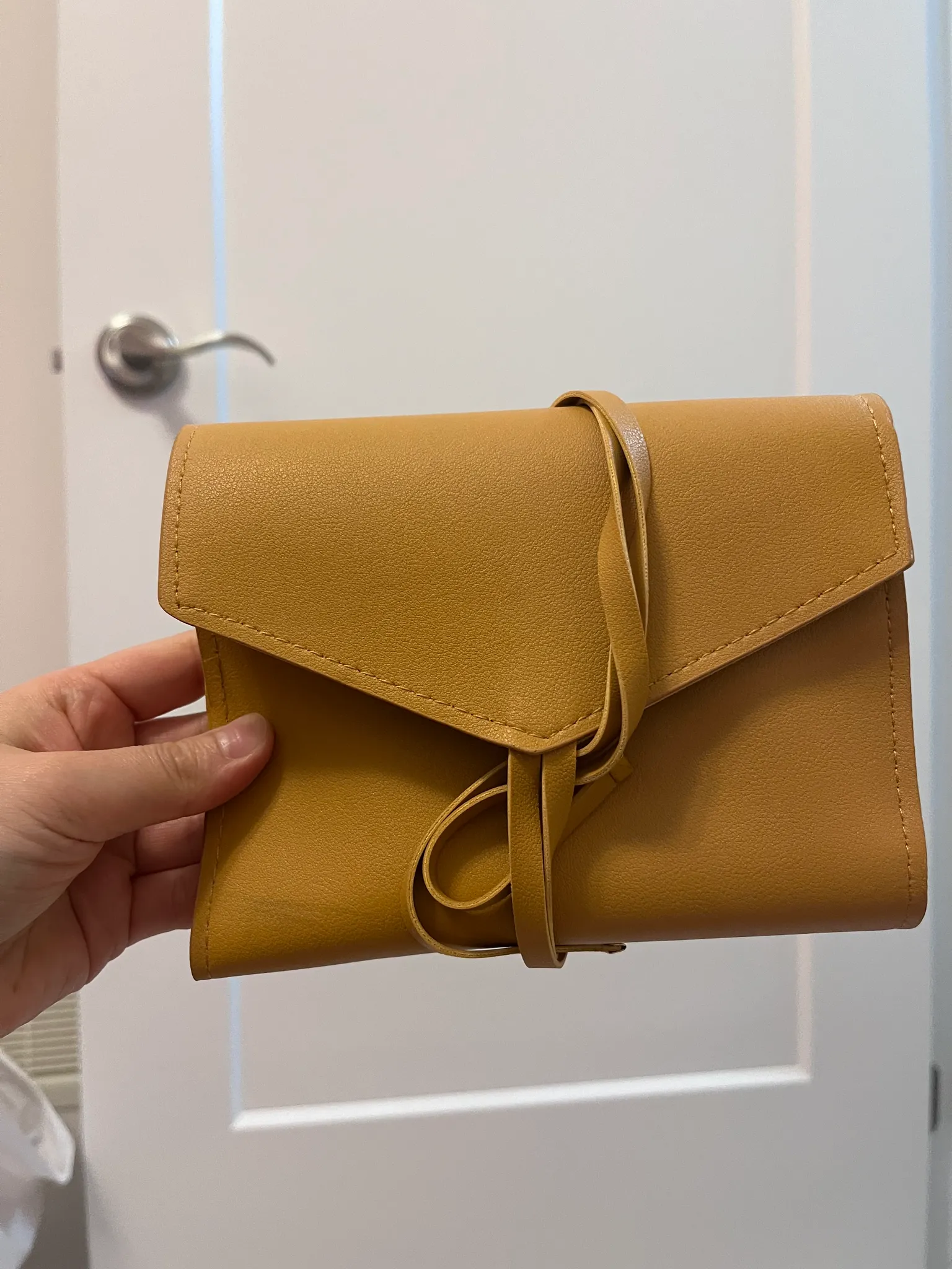 Glass Ladder & Co Organizer  photo 1