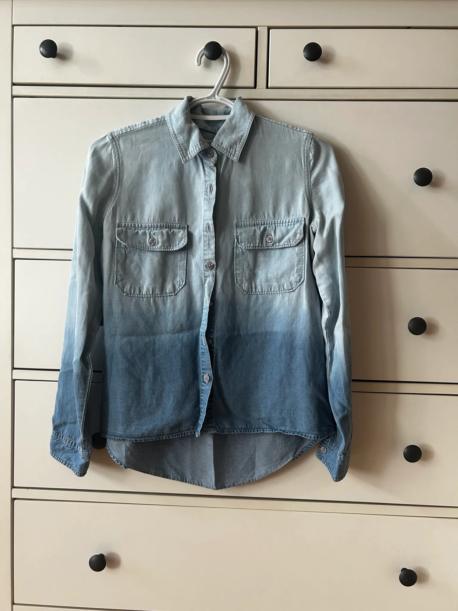 Guess XS button up shirt photo 1