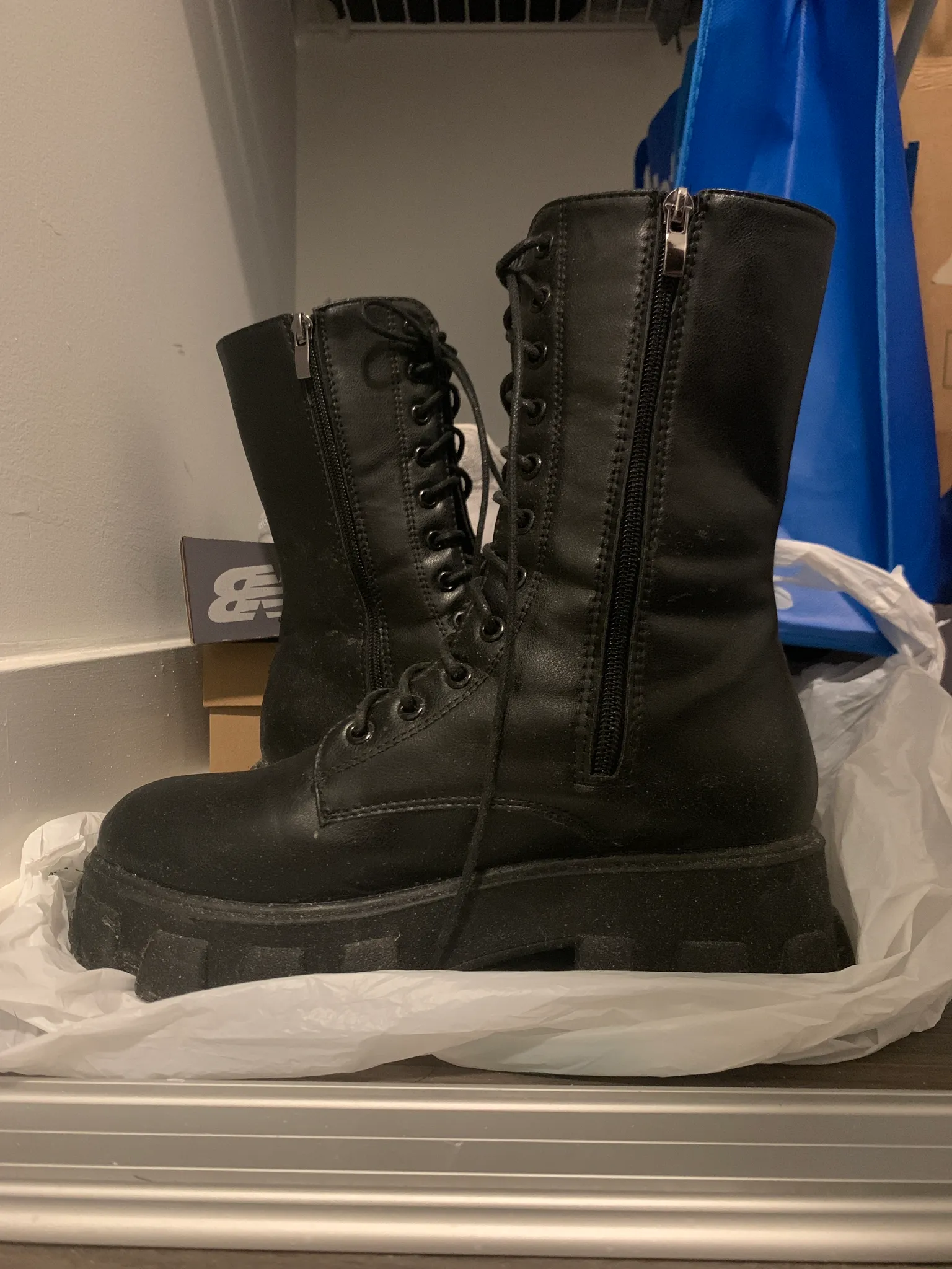 Combat boots 8/8.5 W photo 1
