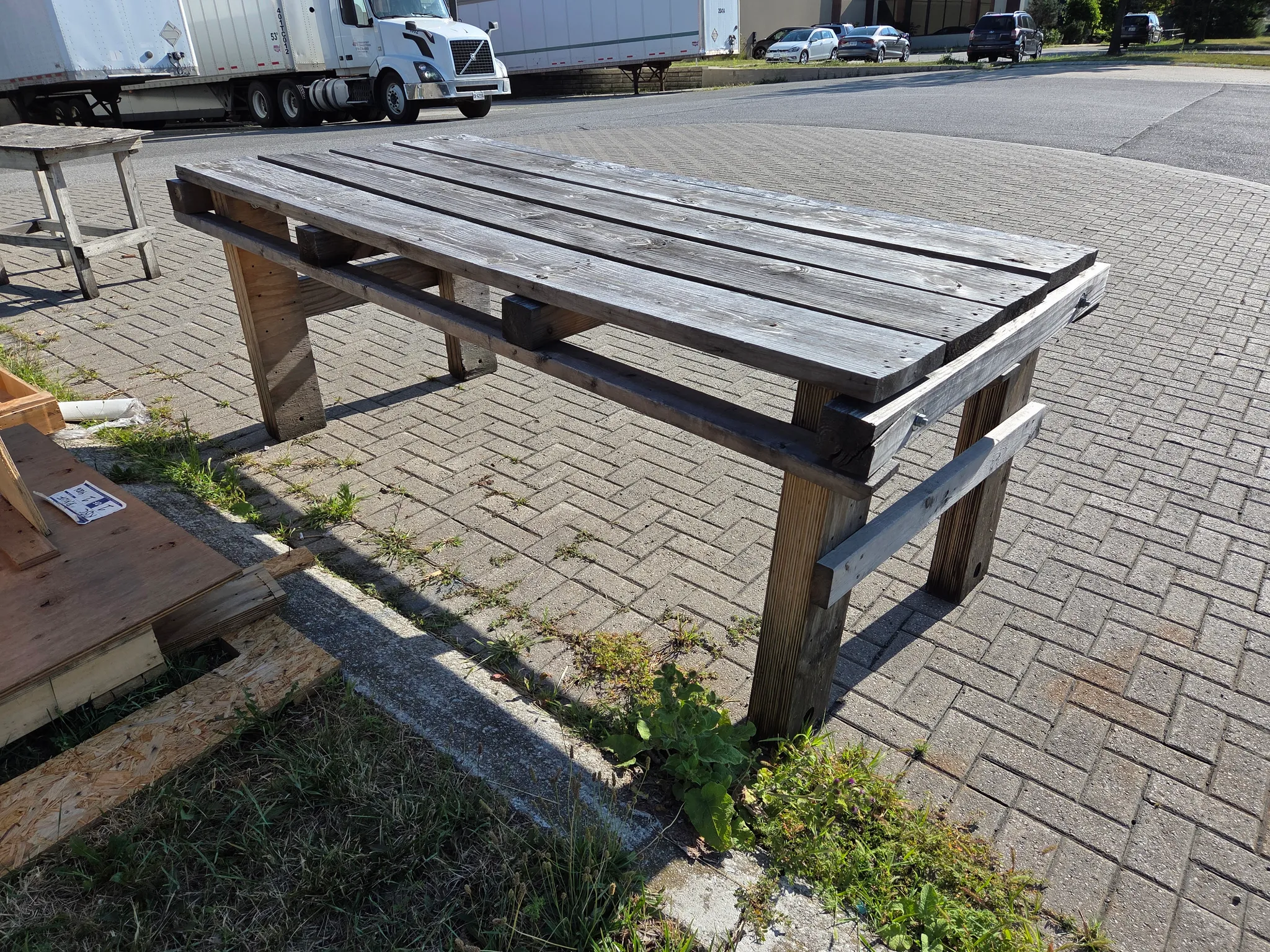 🌈♻️🎈Free XL wood "table" photo 1