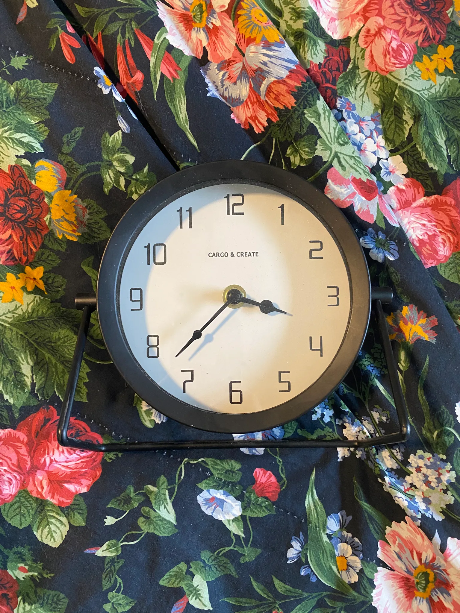 Desktop clock  photo 1