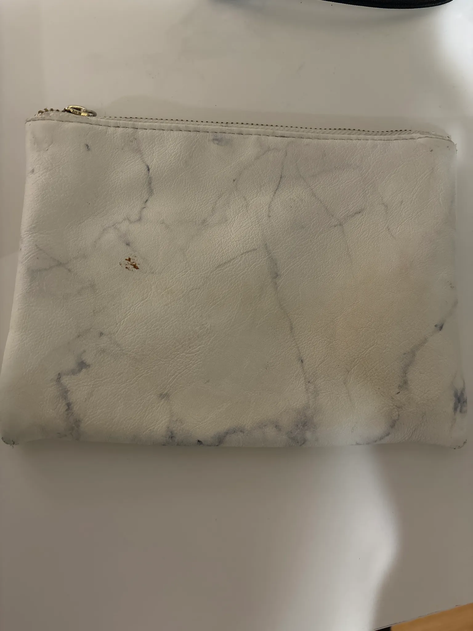 Marble makeup bag photo 1