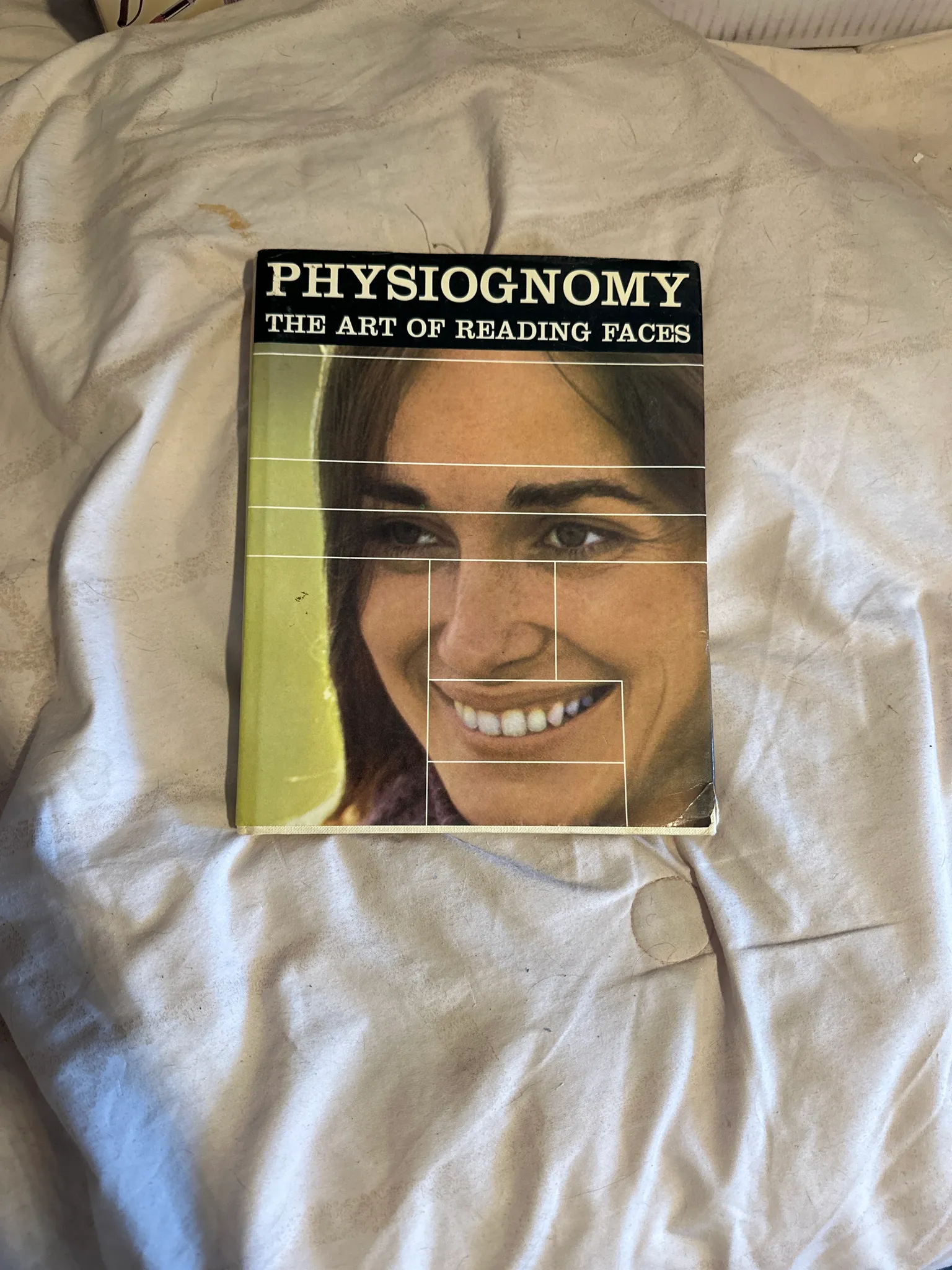 Book photo 1