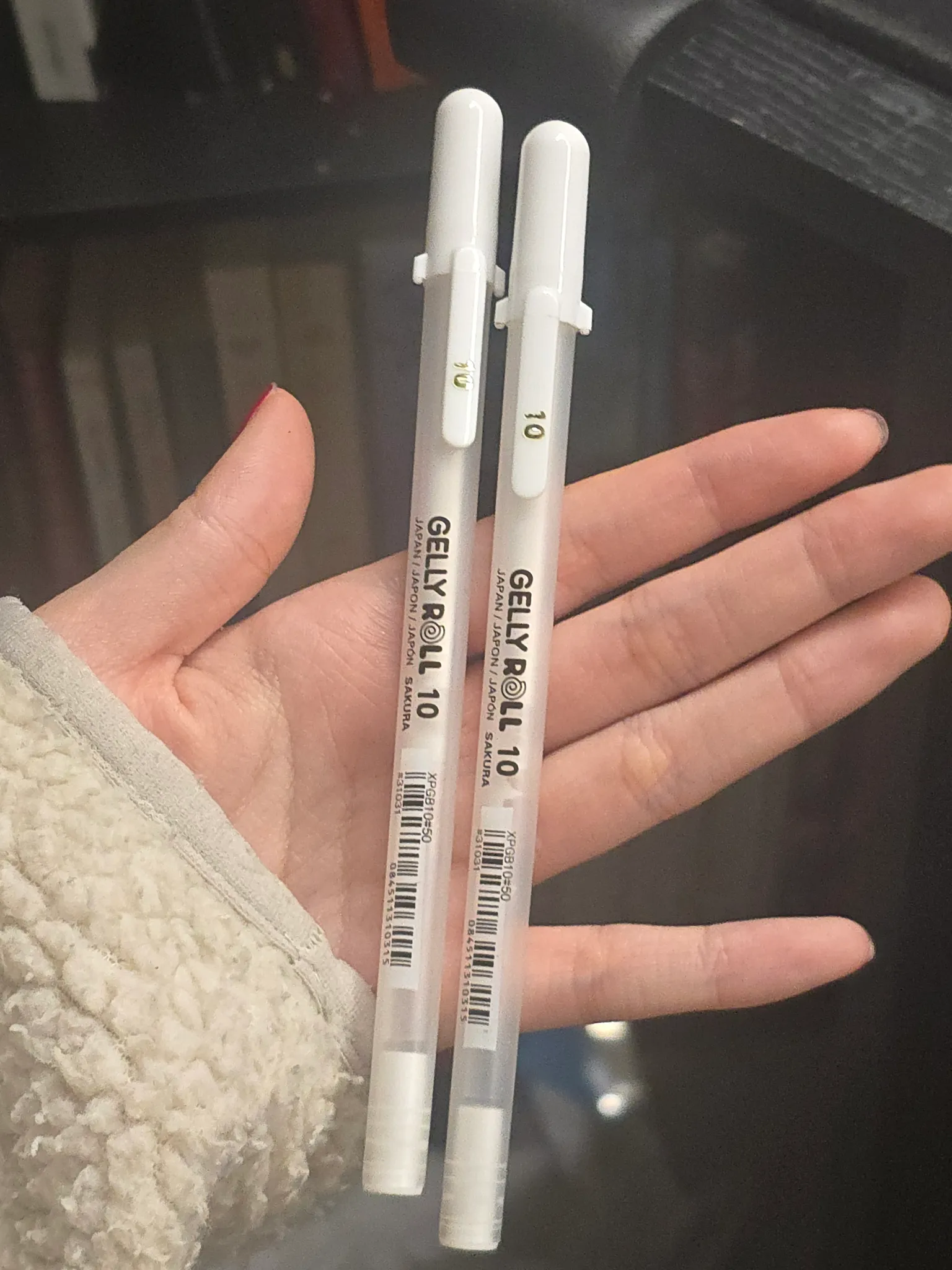 Japanese White Gelly Roll Pens photo 1