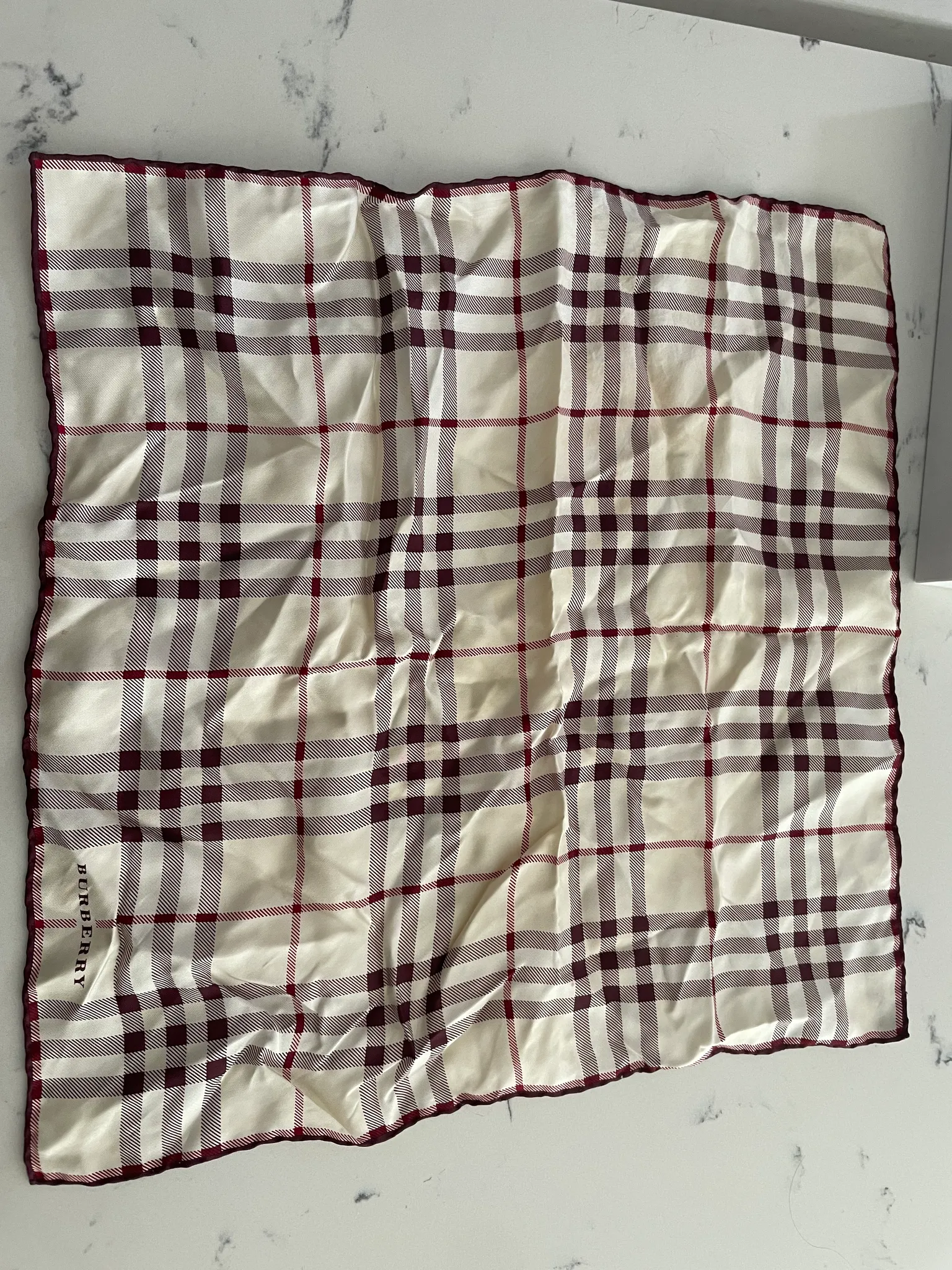 Burberry Hankerchief photo 1