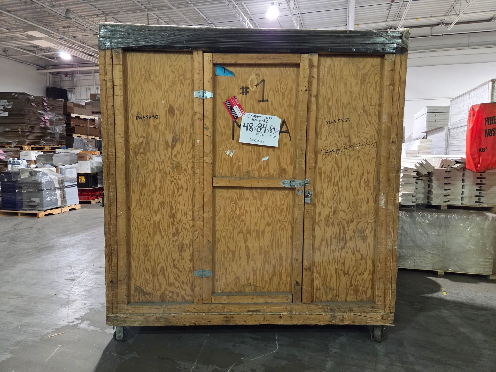 HuGE crate on wheels photo 1