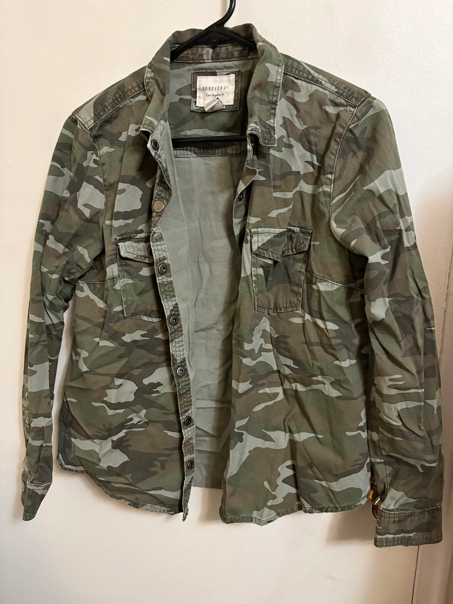 Forever 21 camo shirt  photo 1