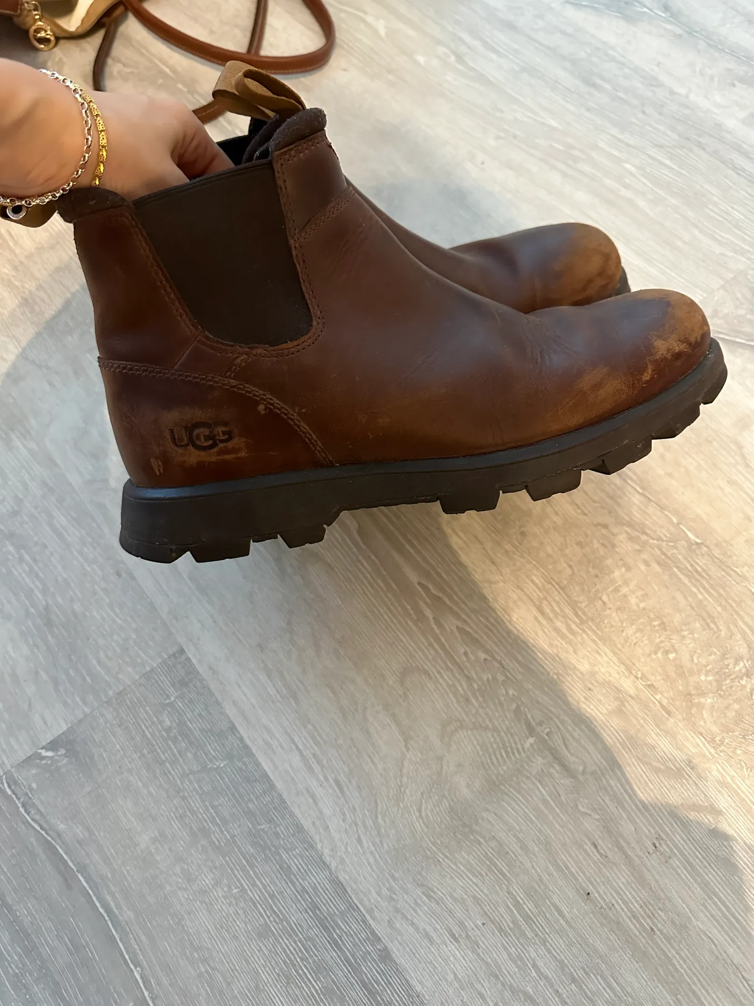 UGG Winter sheepskin Chelsea boots size 9 men’s photo 1