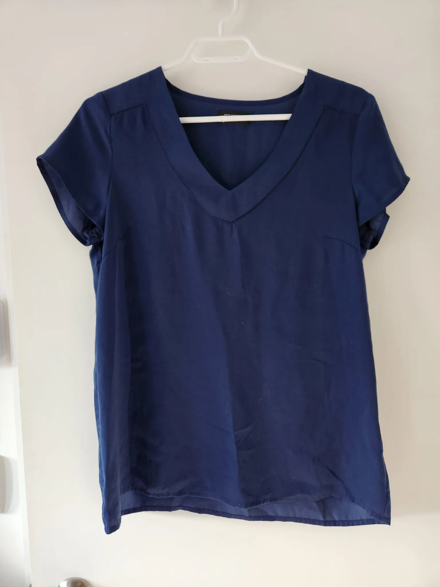 Silky navy blue top "Soaked" brand size M photo 1