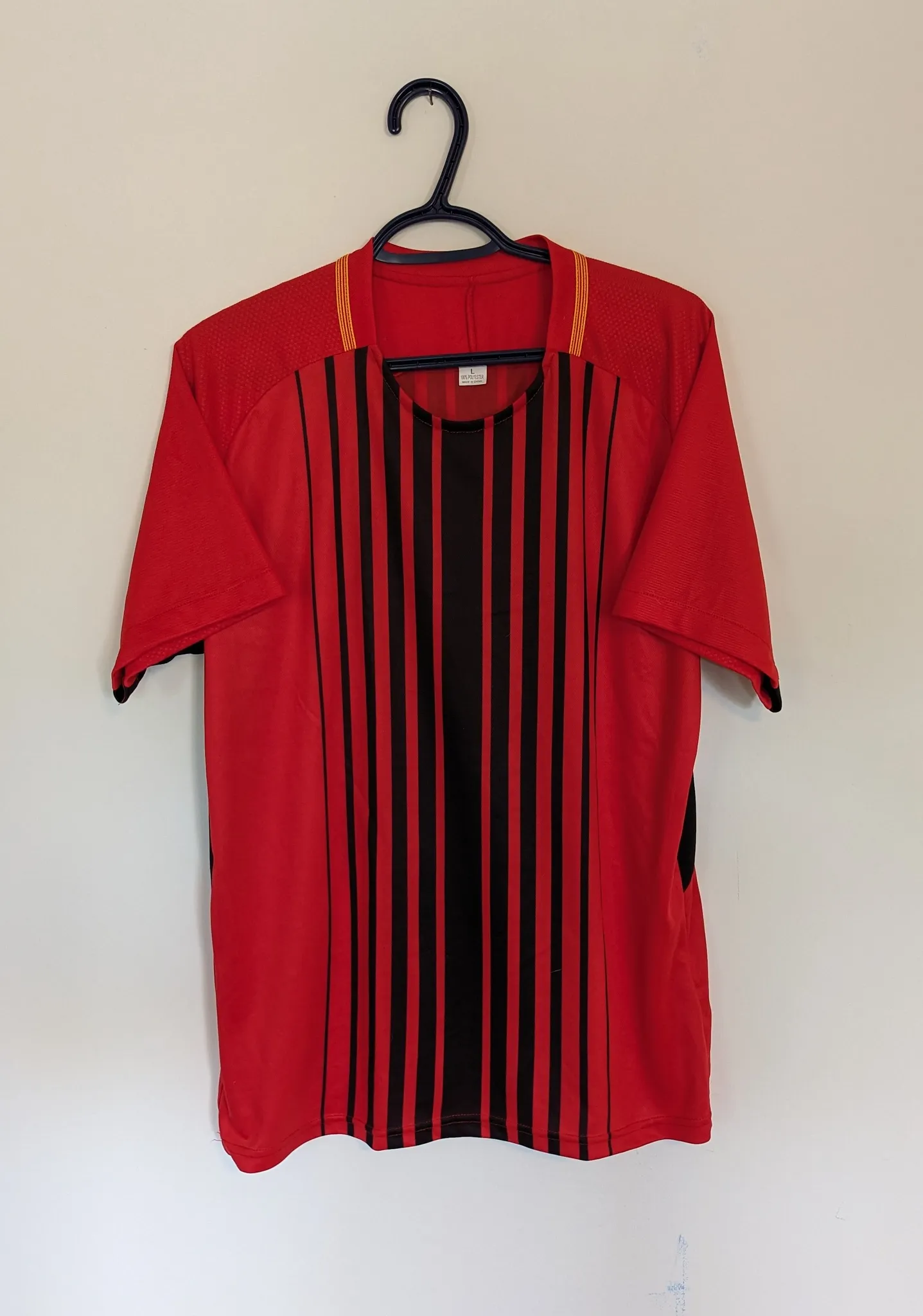 Men's Large Red Jersey  photo 1