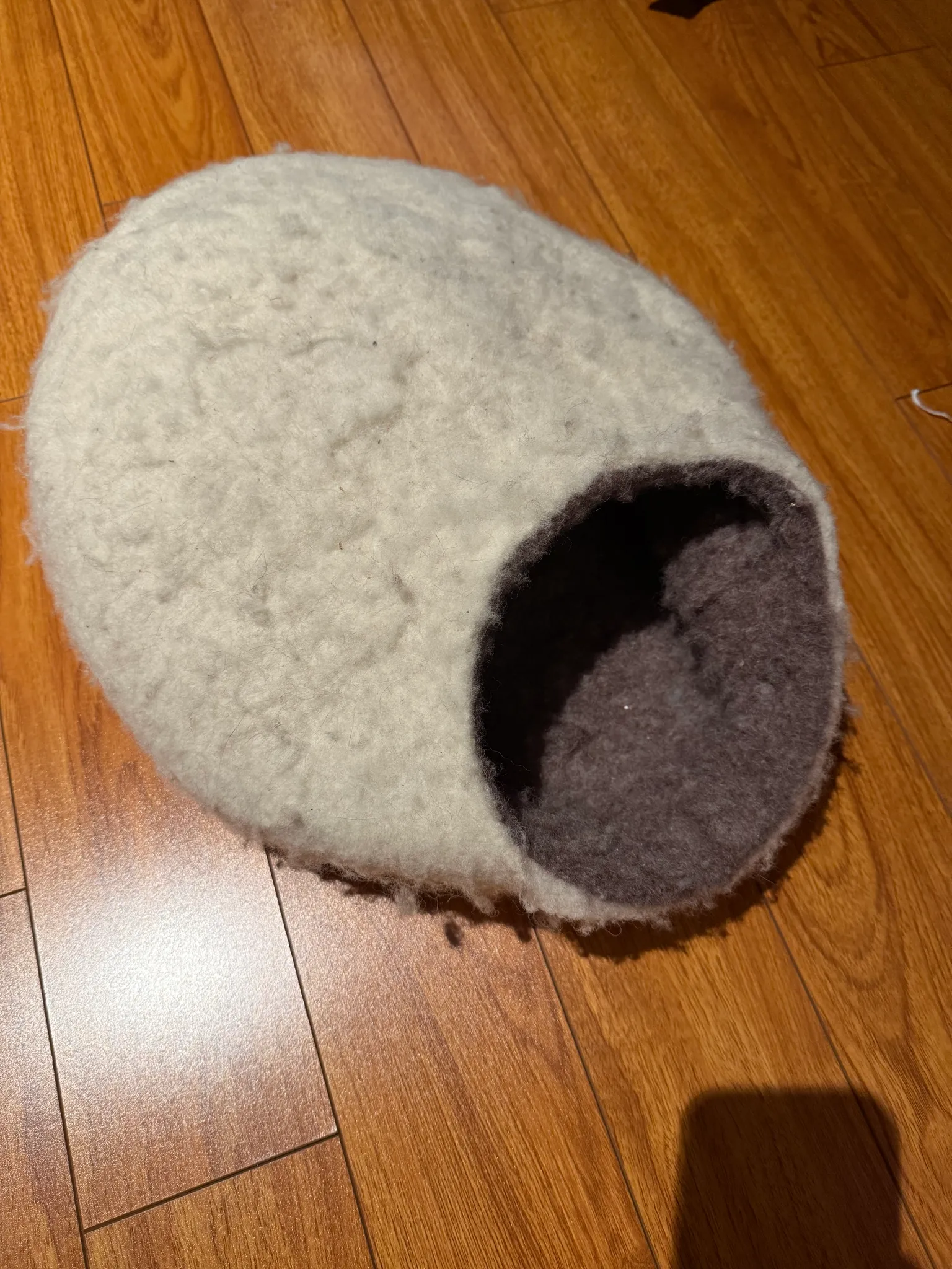 Wool Cat Bed Cave size medium  photo 1