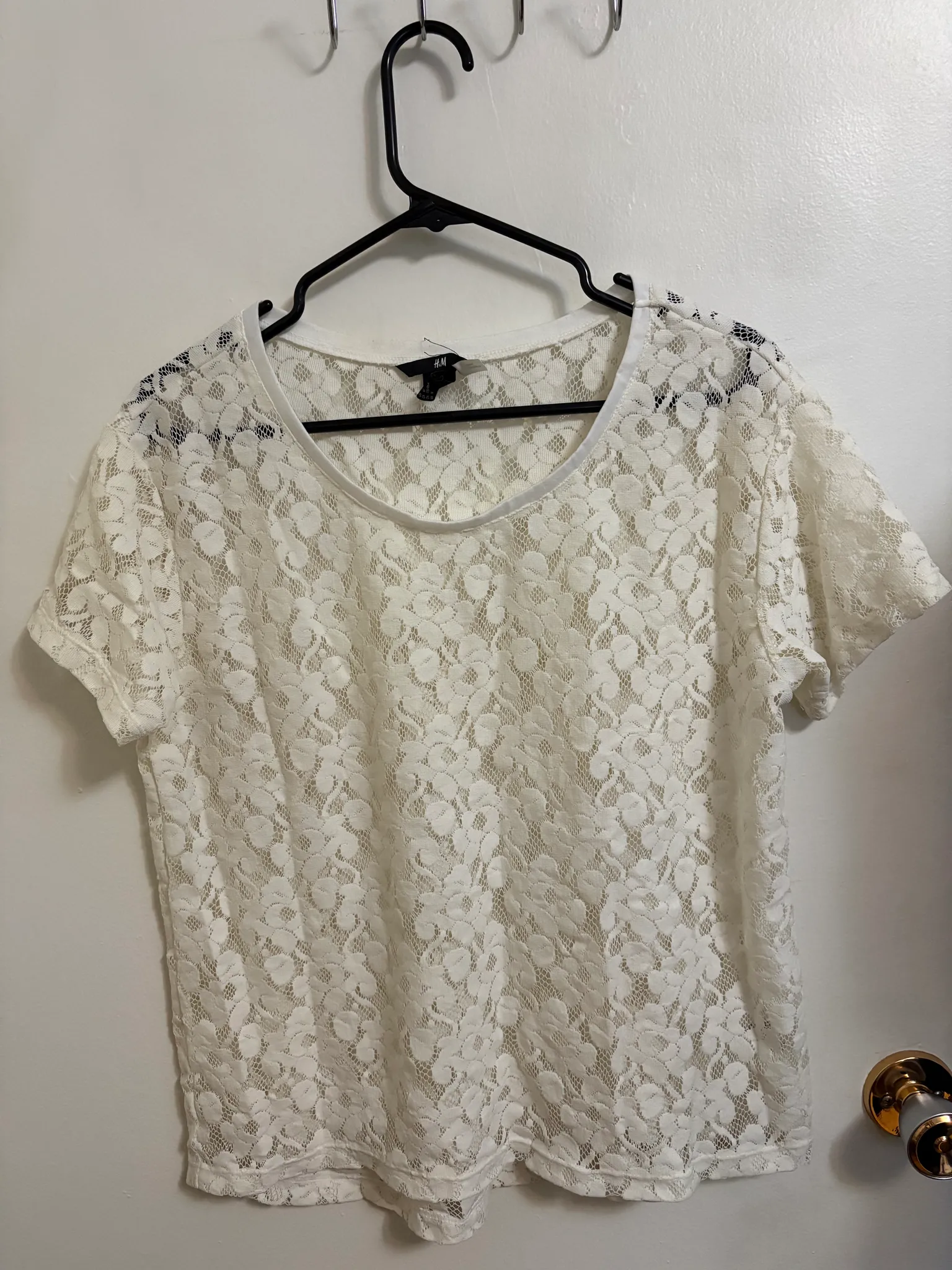 H&M white design t-shirt size medium  photo 1