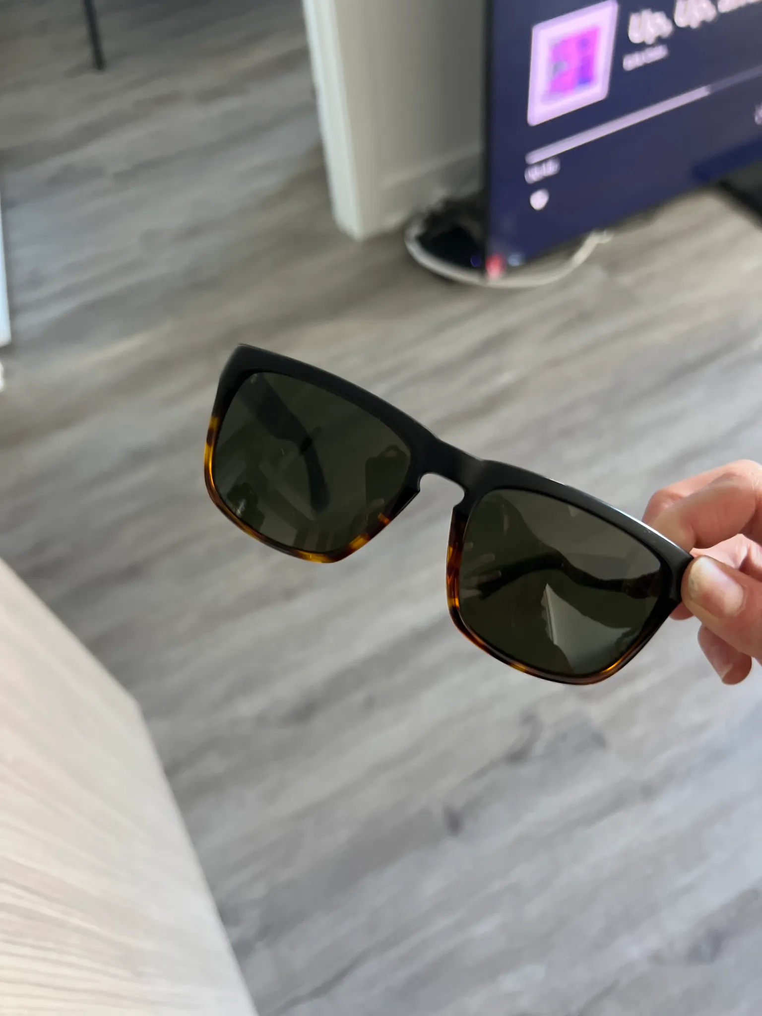 Sunglasses 🕶️- Electric (Knoxville) photo 1